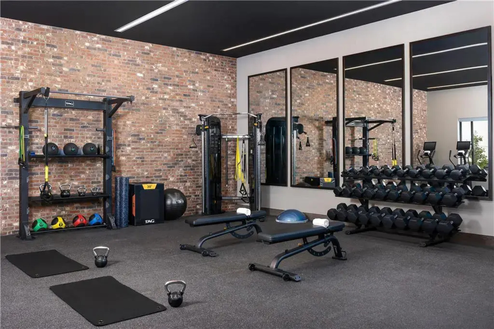 Hotel Avail Rogers, Tapestry Collection By Hilton