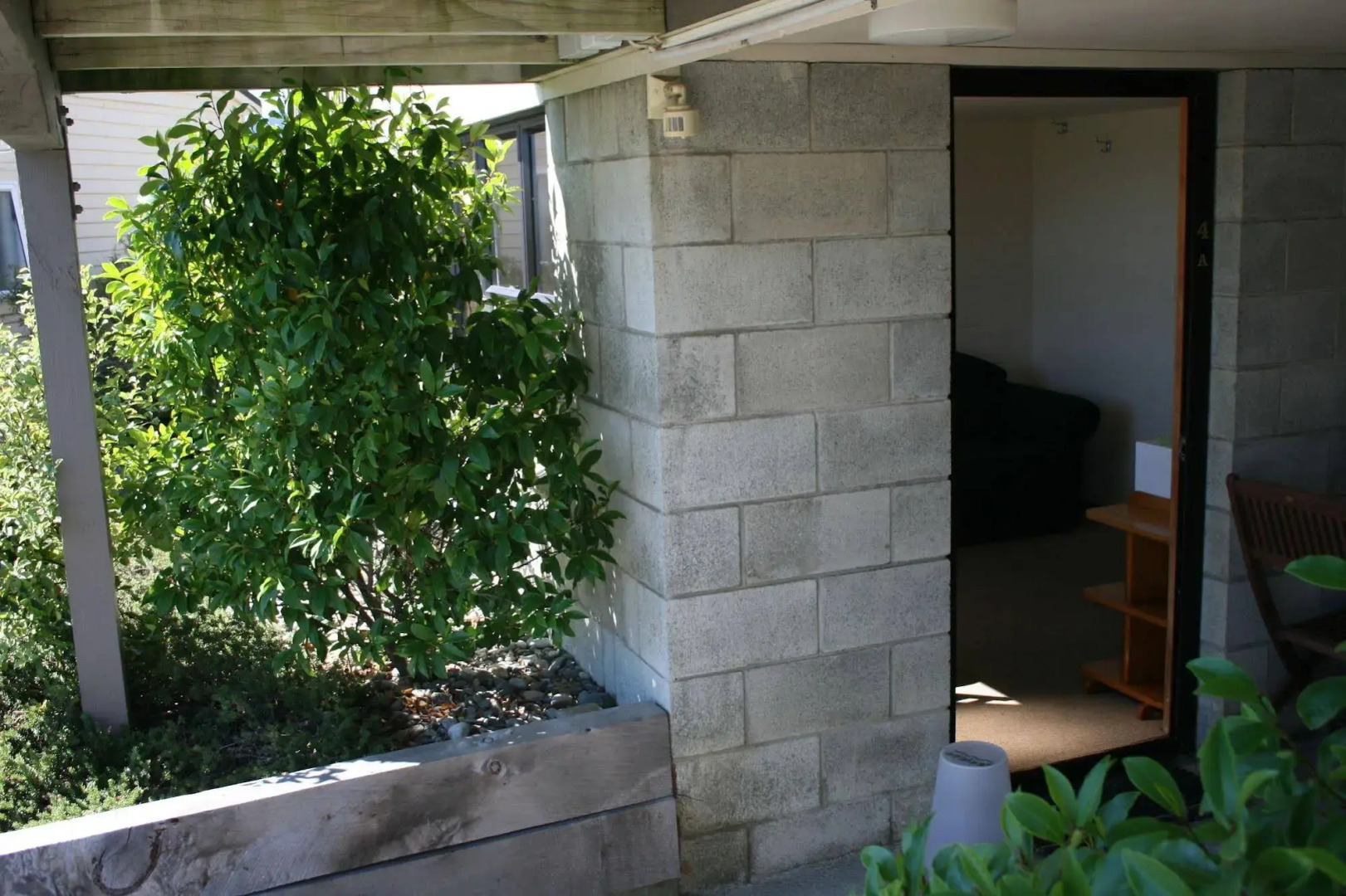 Pohara Beachfront Motel