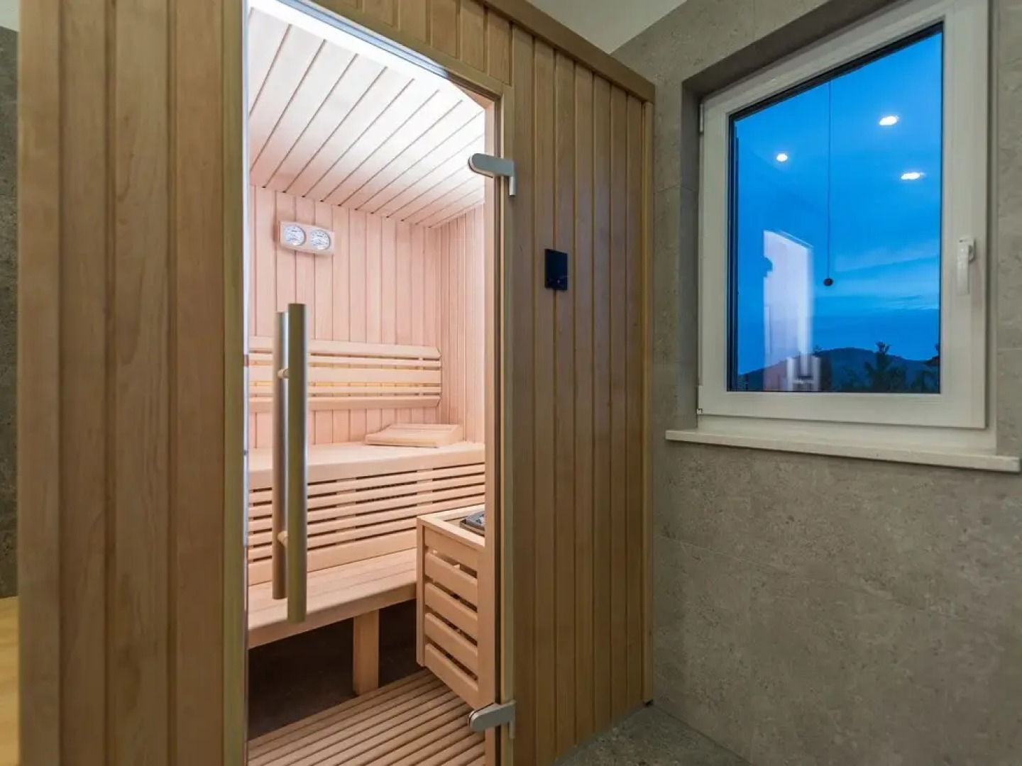 Fancy Villa in Gorica With Wellness Centre & Artistic Interiors