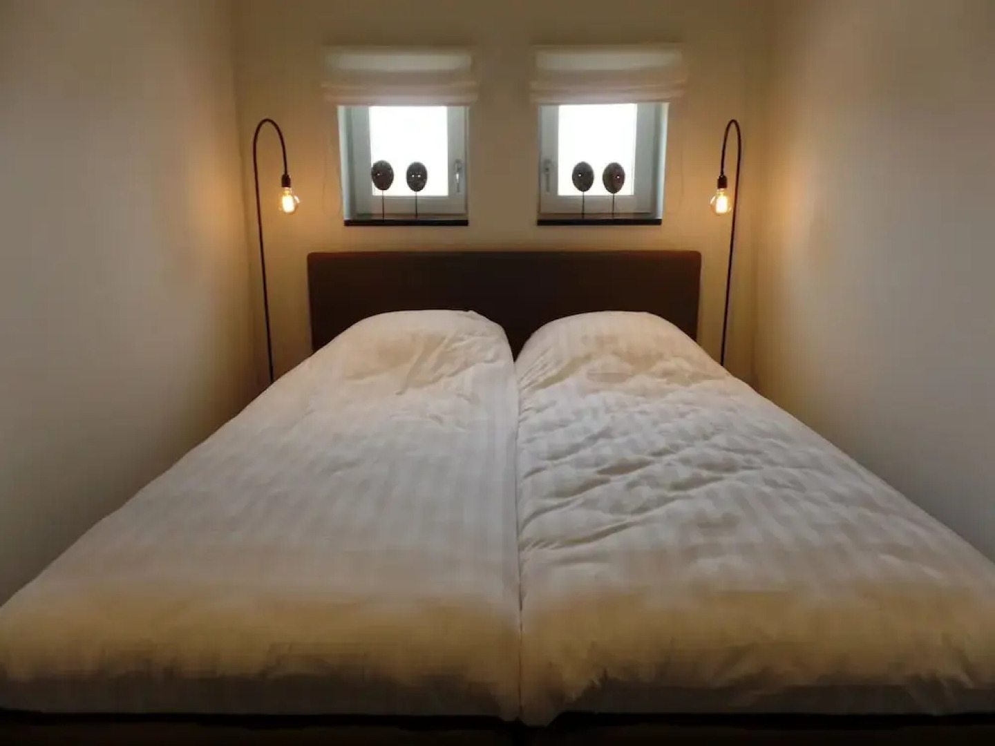 Beautiful Detached 10 Person House Within Walking Distance of the Beach in Ouddorp