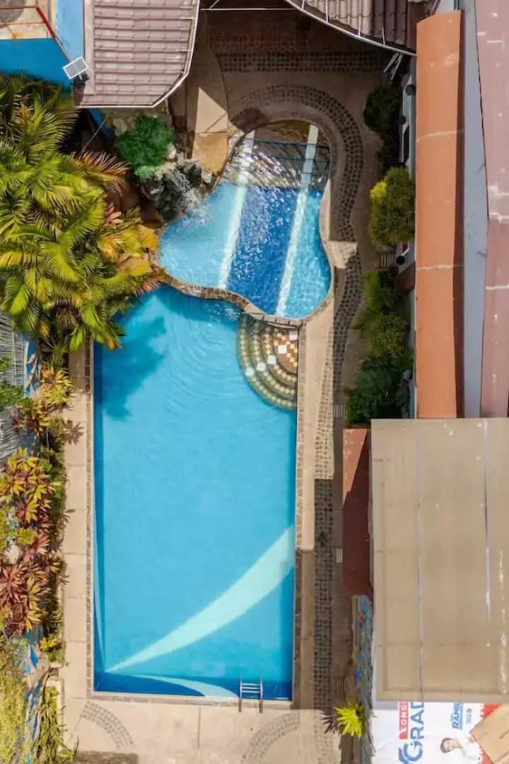 Ross Rose Budget Hotel