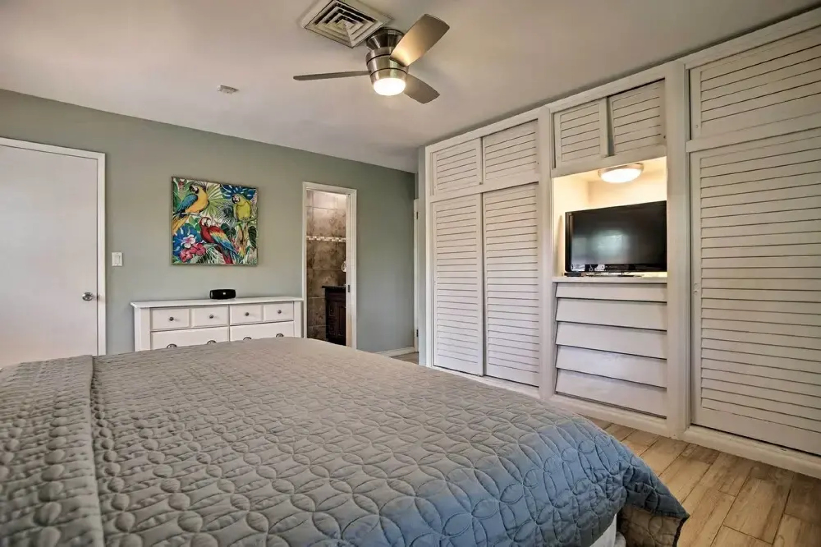 2 Mi to Beach: Updated & Private Oakland Park Gem!