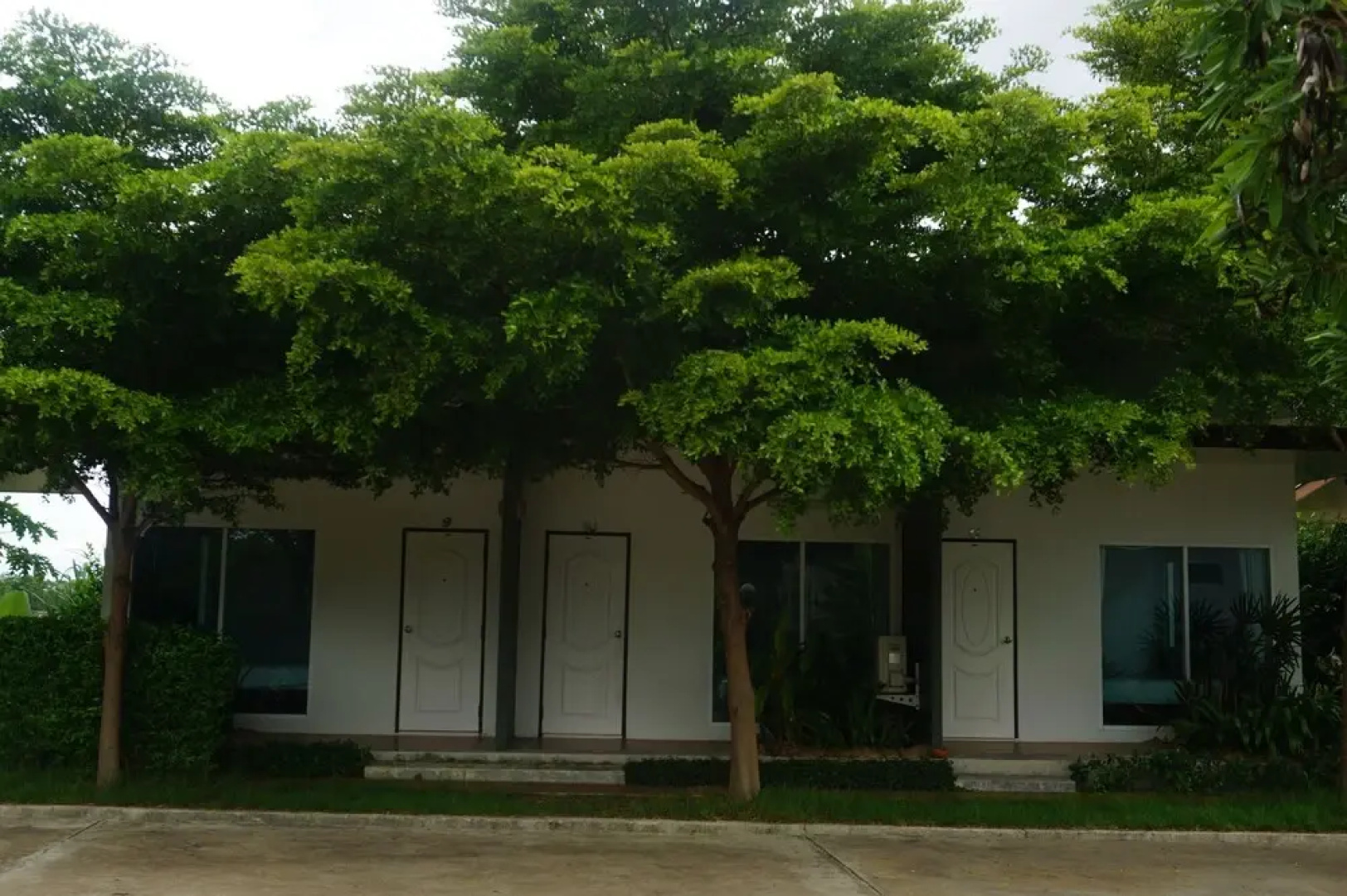 Baan Nongnooch Hotel