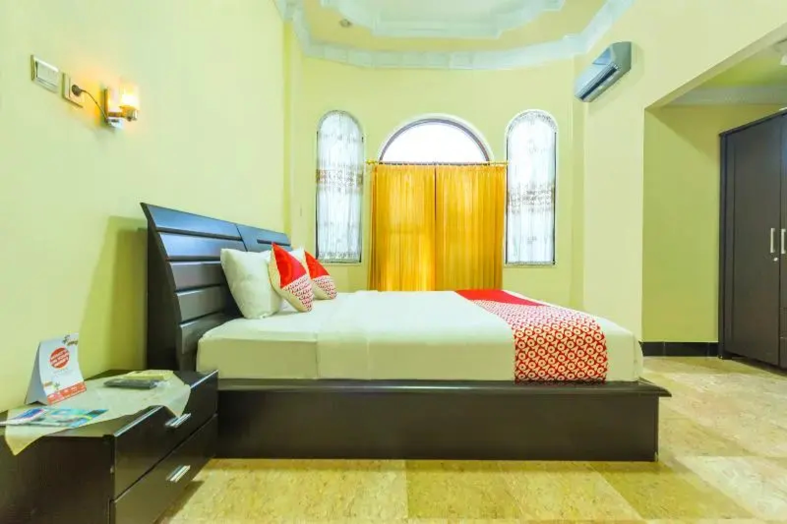Senaz Guesthouse