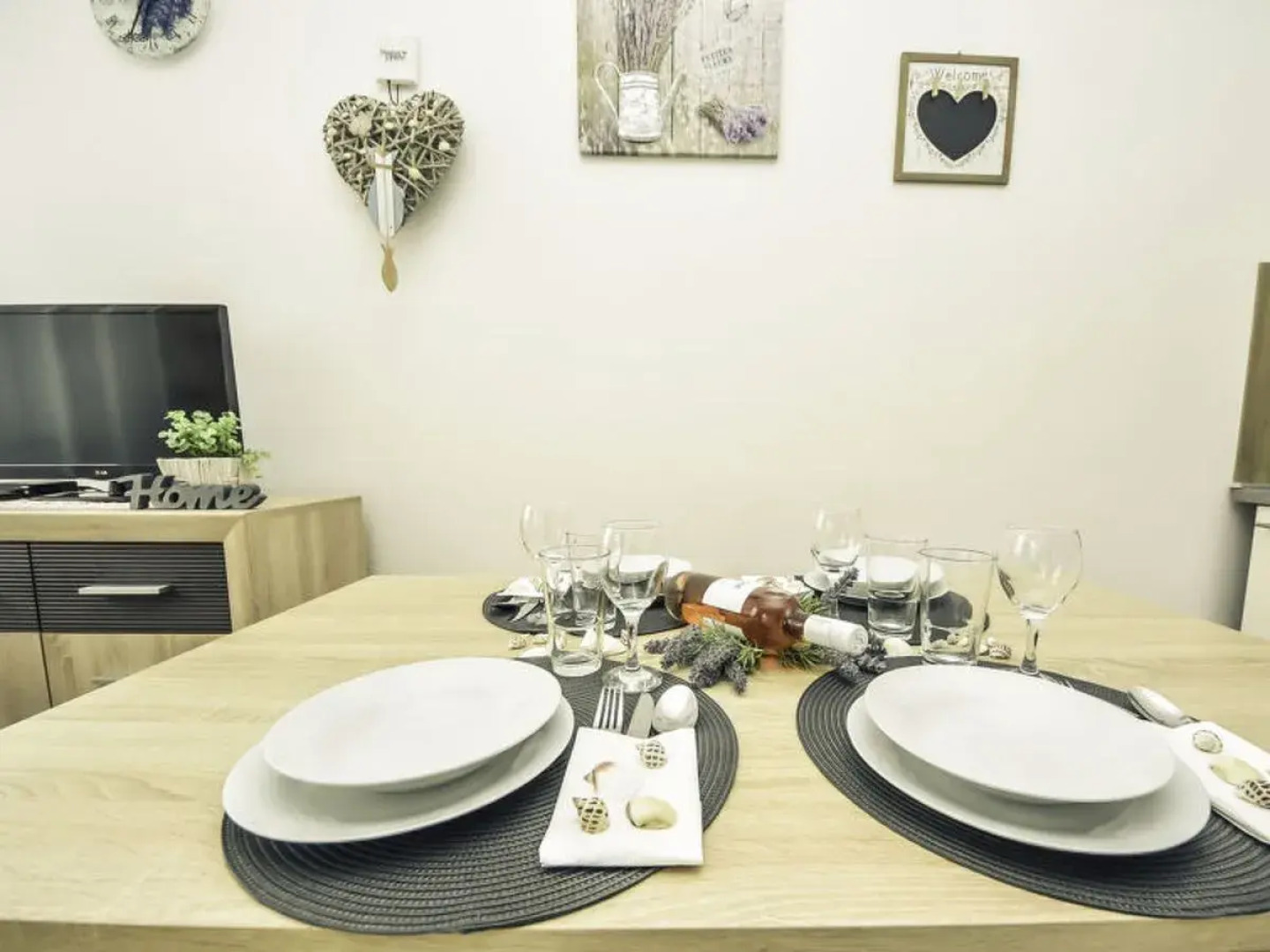 Apartment Snježana Karlobag 28539