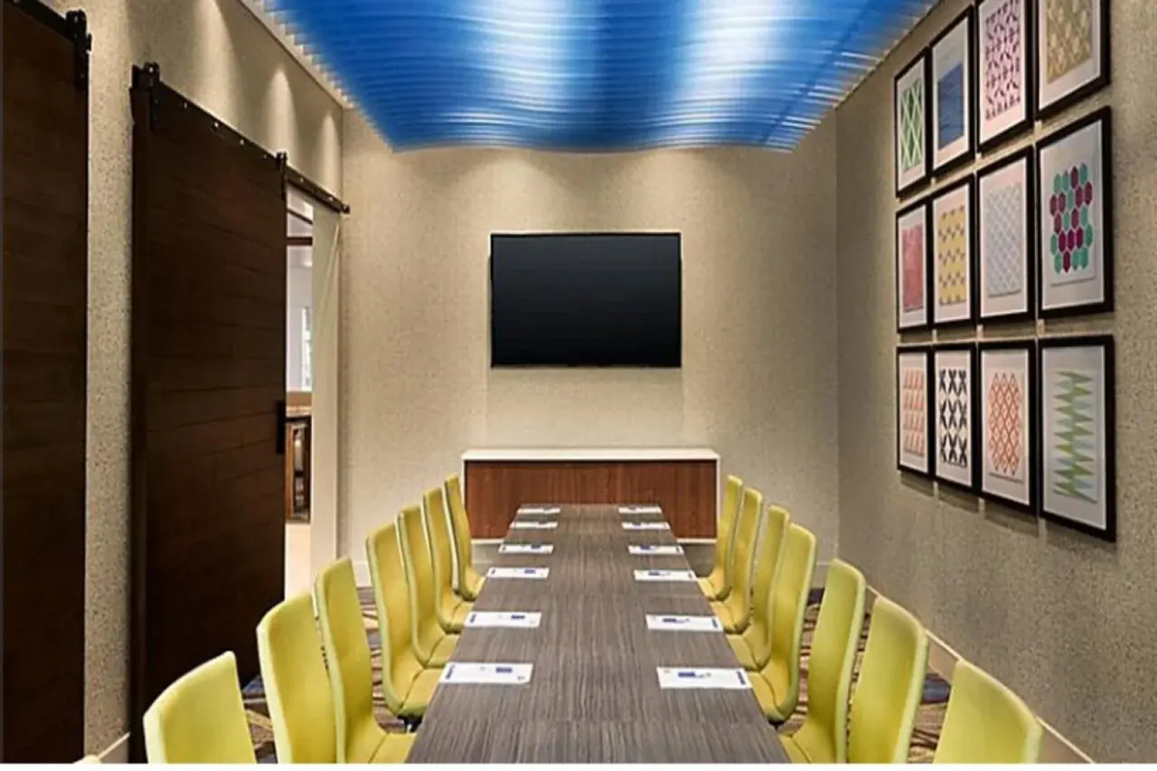 Holiday Inn Express & Suites Lindale – Tyler by IHG