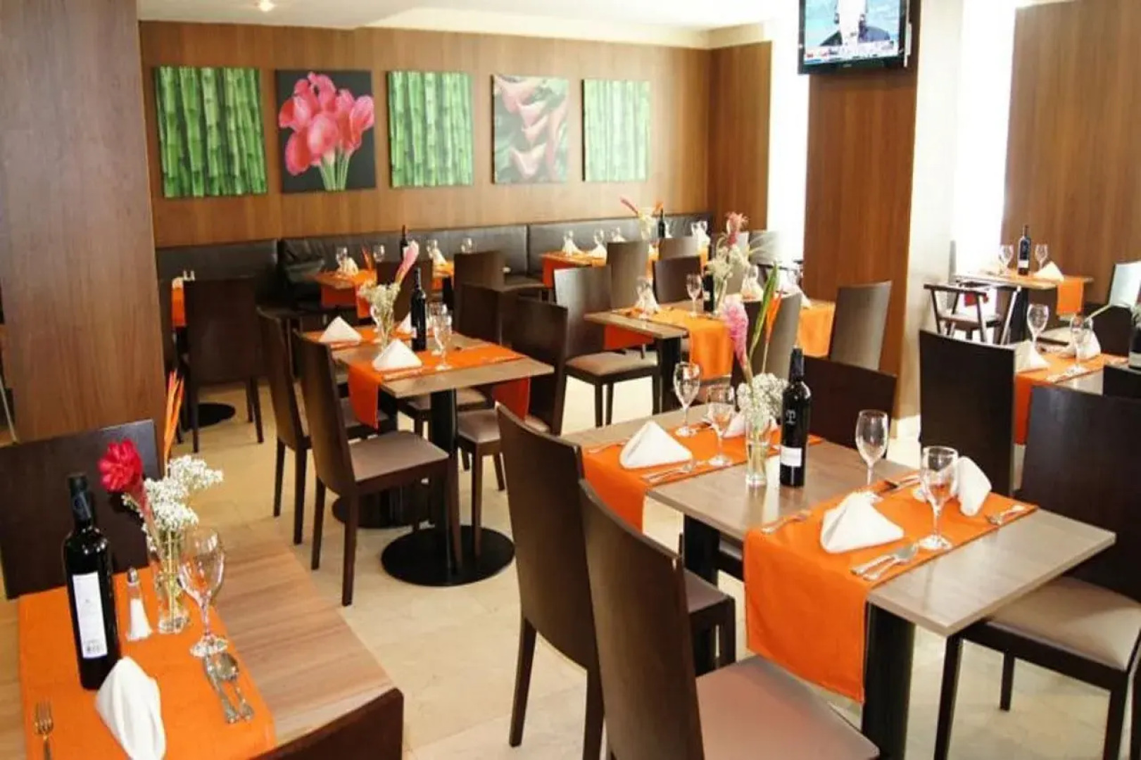 Hotel Suites Ambassador