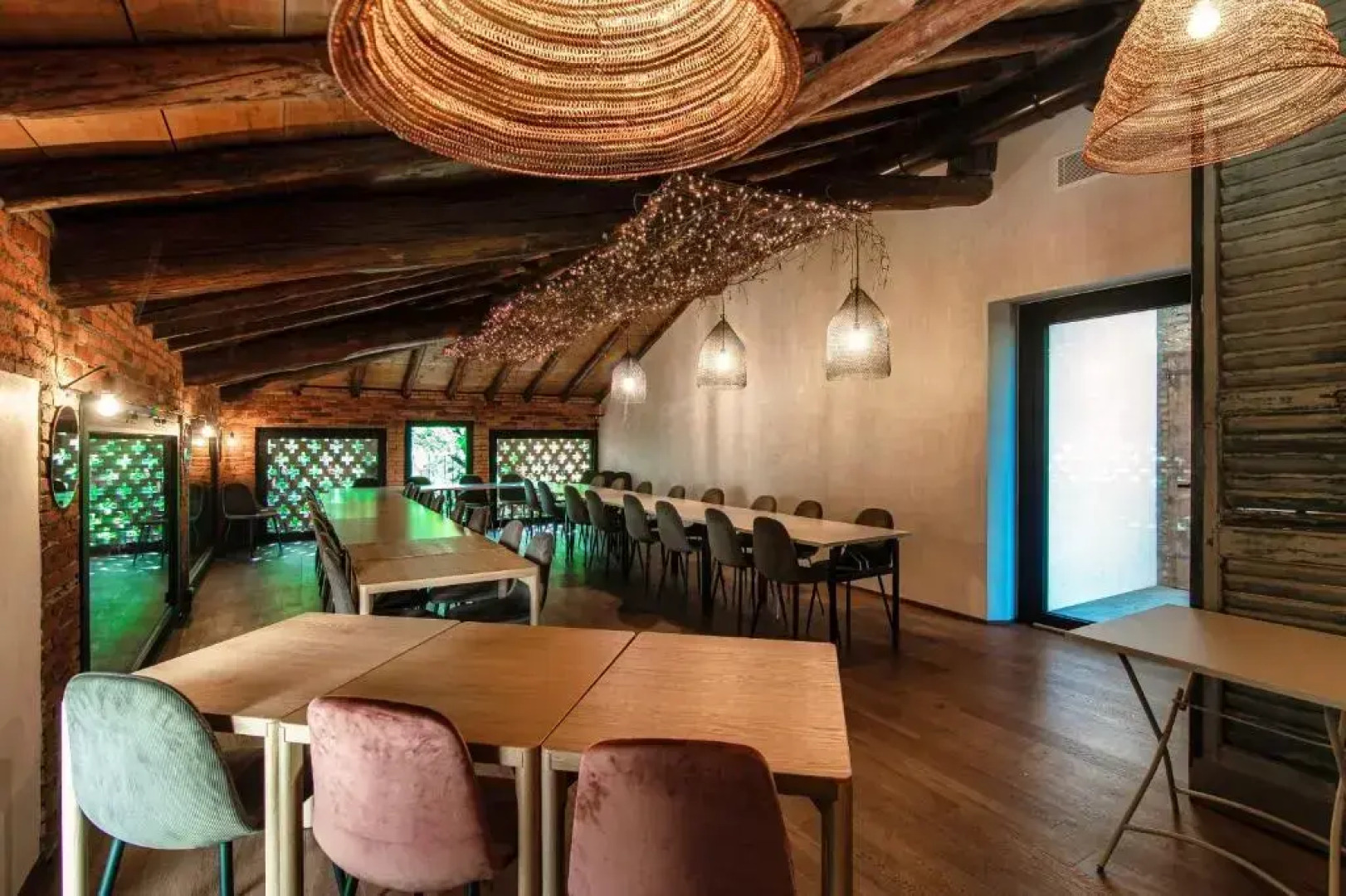 Dandelion Como Suites & Park