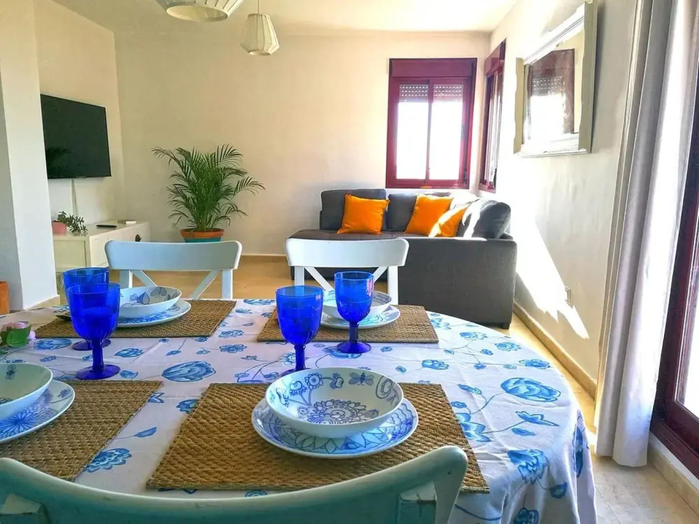 Golf Fields Apt, Seaview, Pool, Free Parking