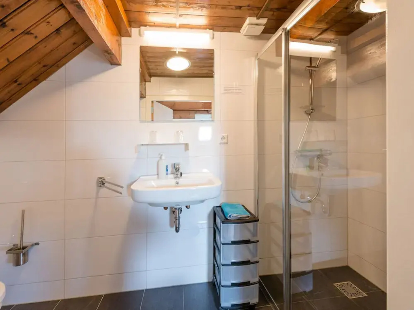 Modern Apartment in Egmond aan Zee with TV