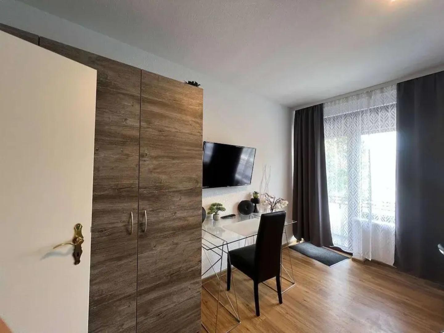 Riverside Retreat in Koblenz