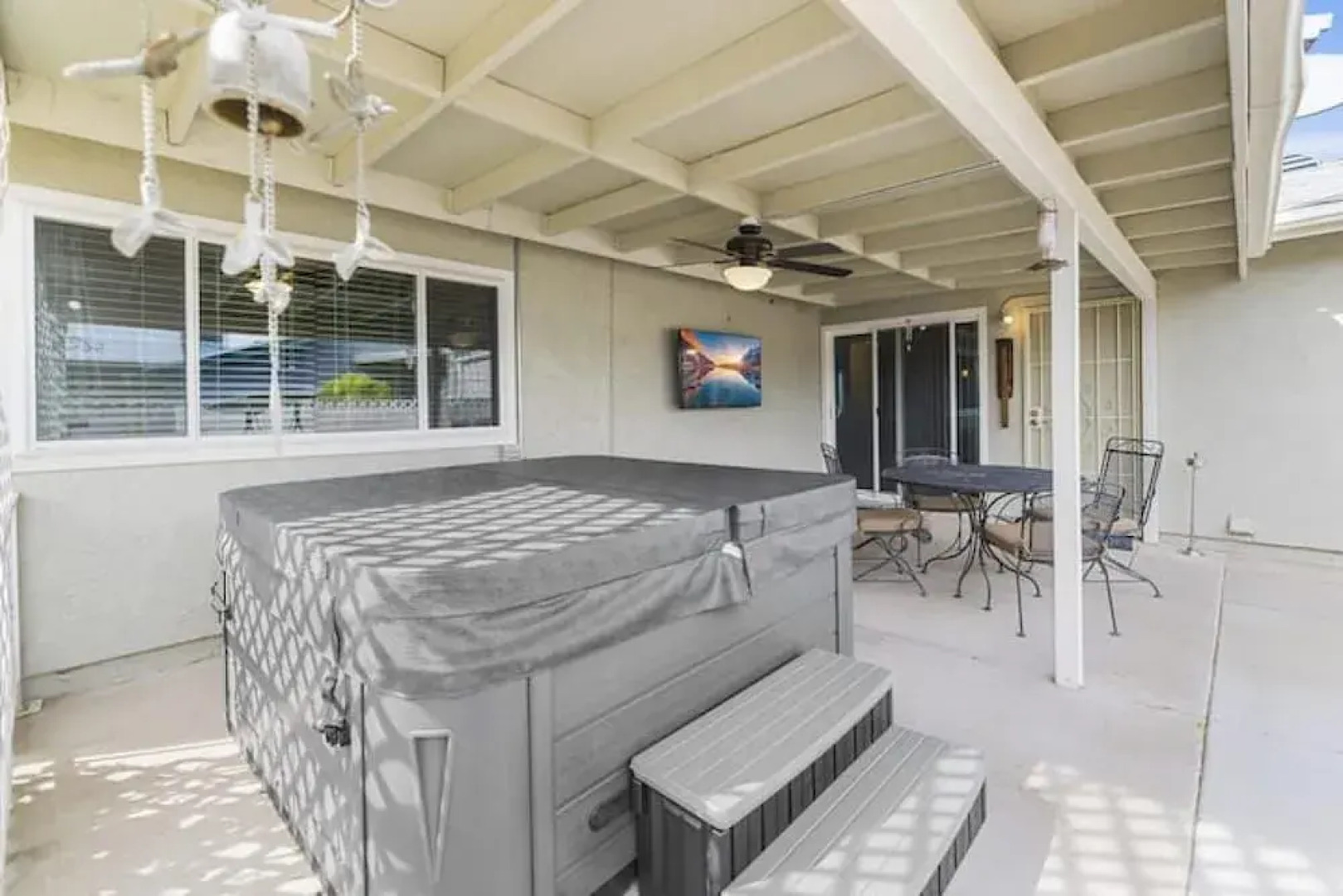 Scenic A Cozy Vegas Stay With Private Jacuzzi