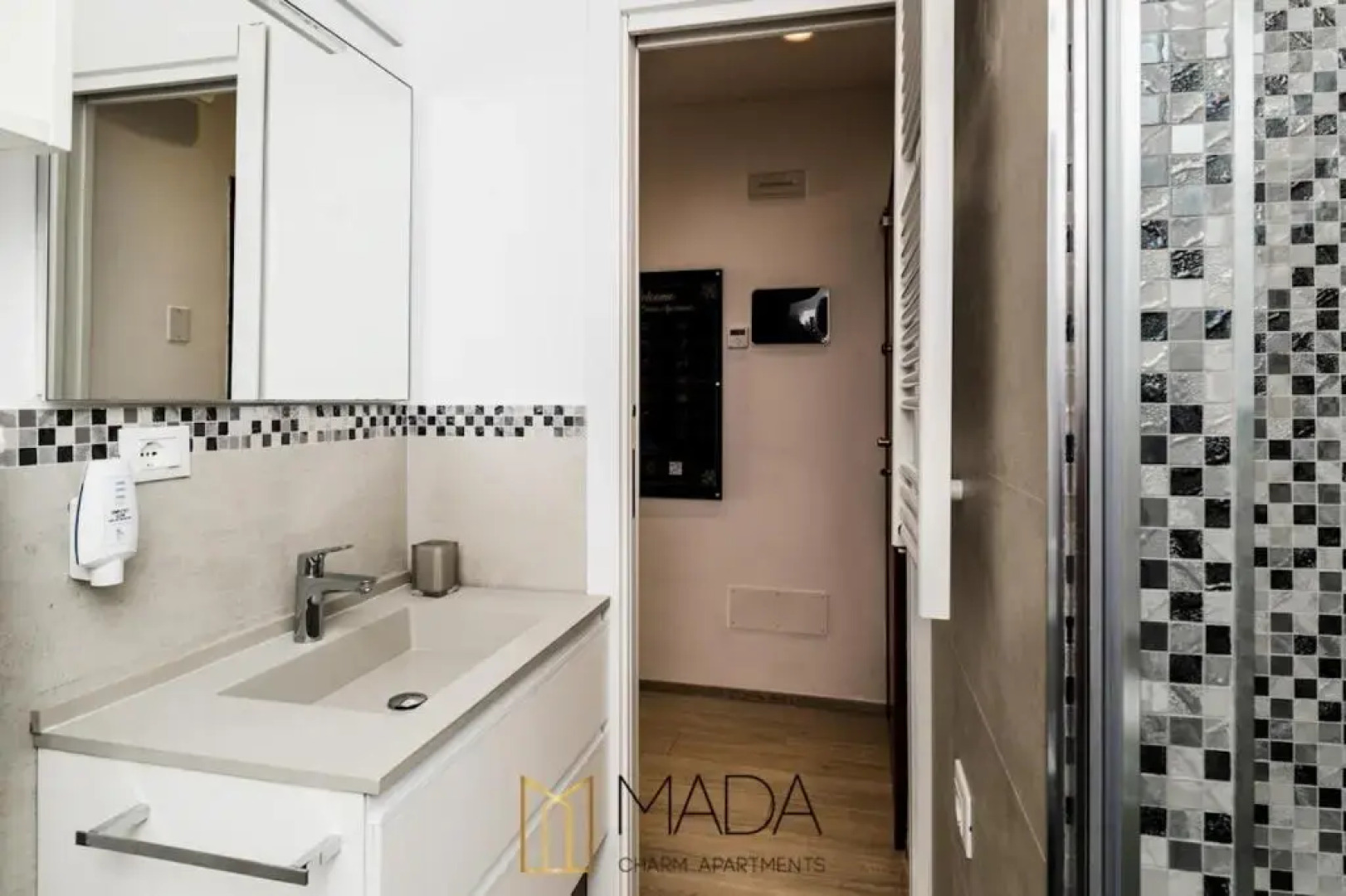 MaDa Charm Apartment Jacuzzi