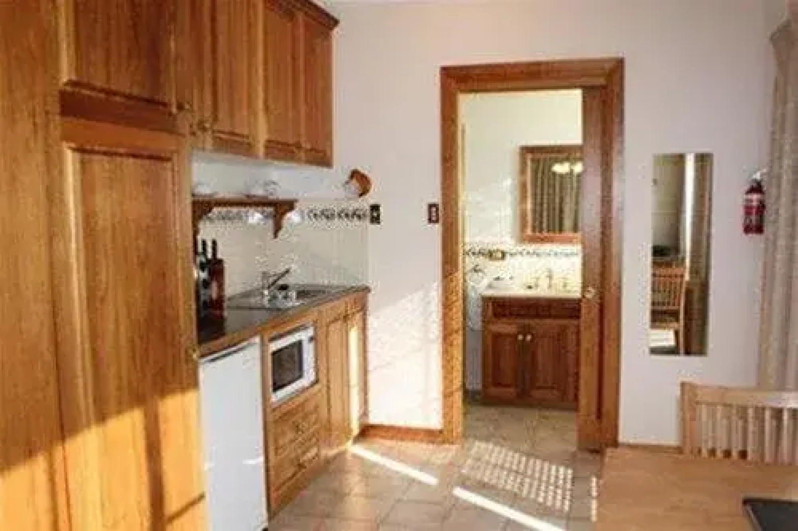 Clovelly House Accommodation