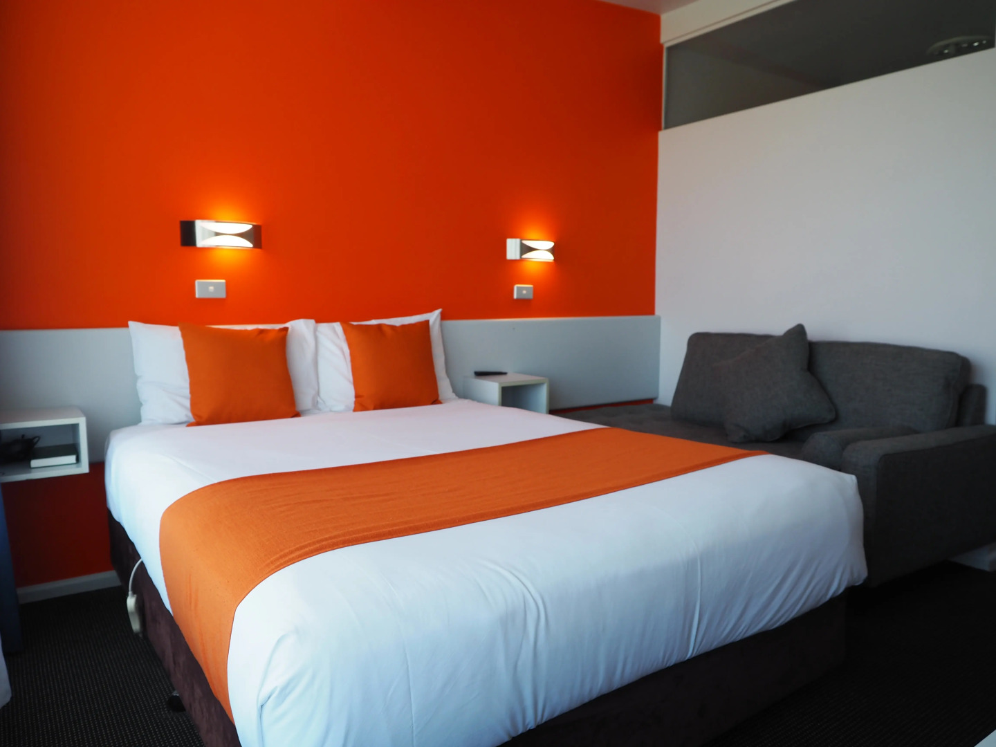 Waterfront Lodge Motel