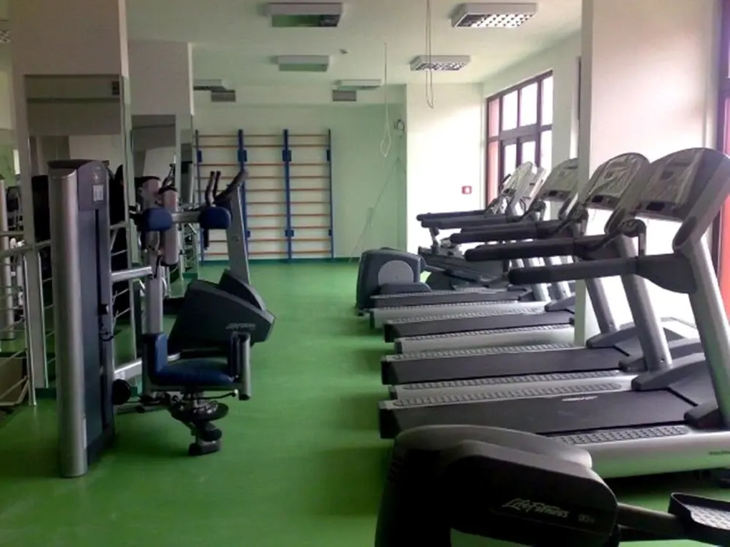 Marina Cape by Menada