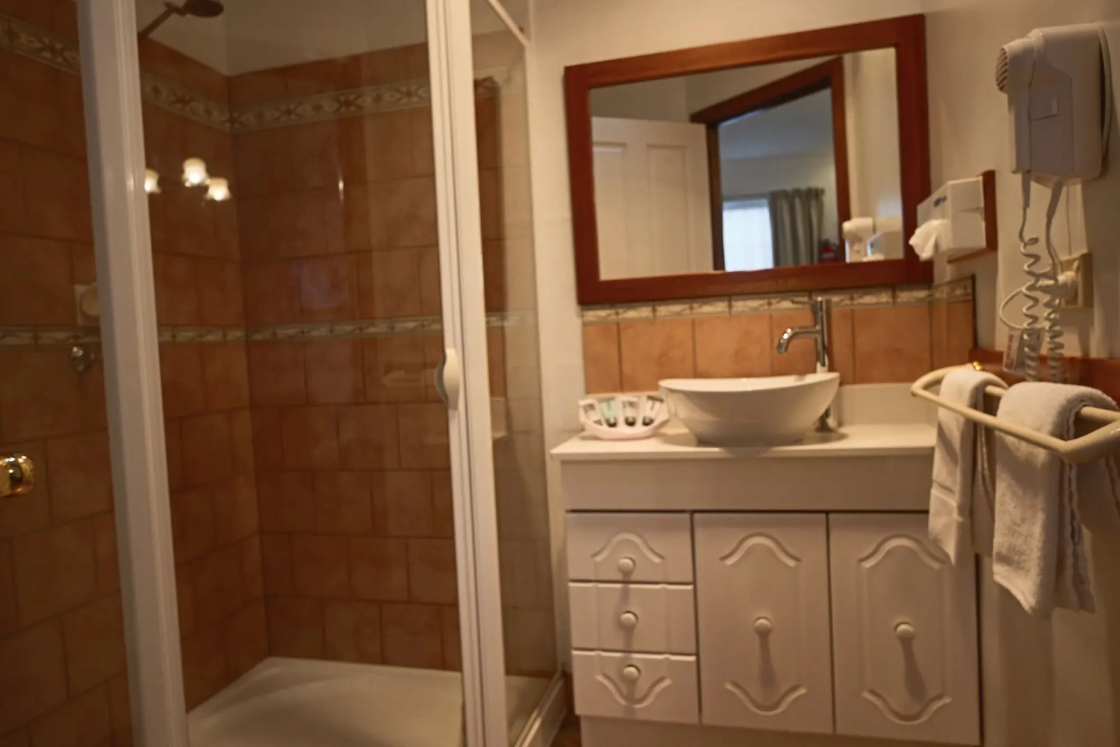 Swansea Cottages & Lodge Suites