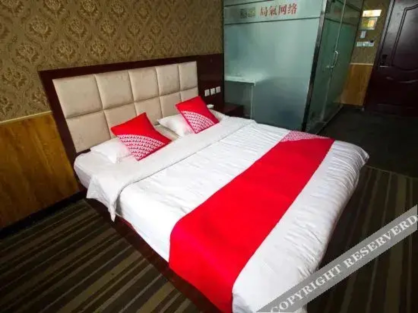OYO锡林浩特局氣网络宾馆
