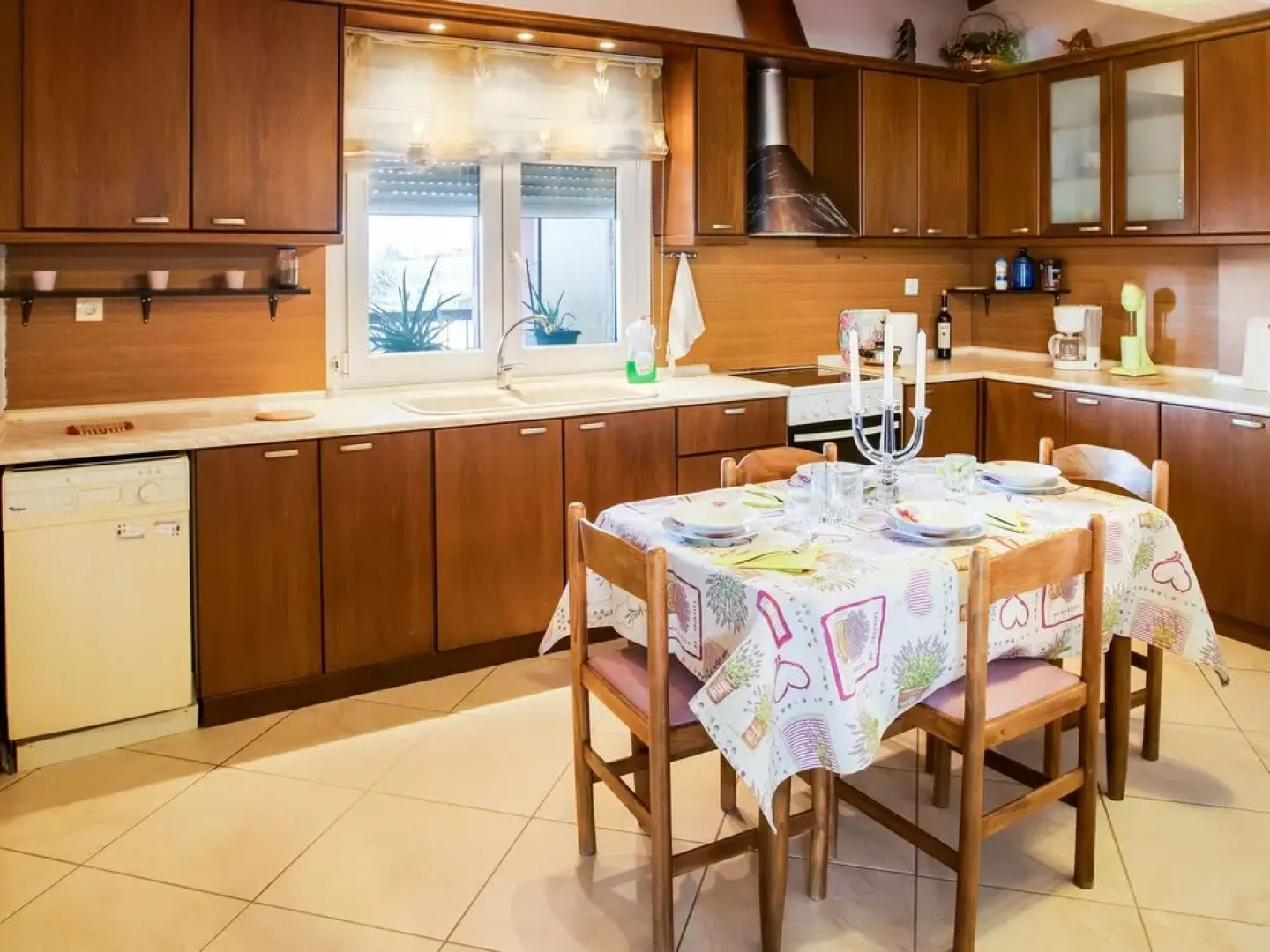 Quaint Farmhouse in Plagiari surrounded with Olive Trees