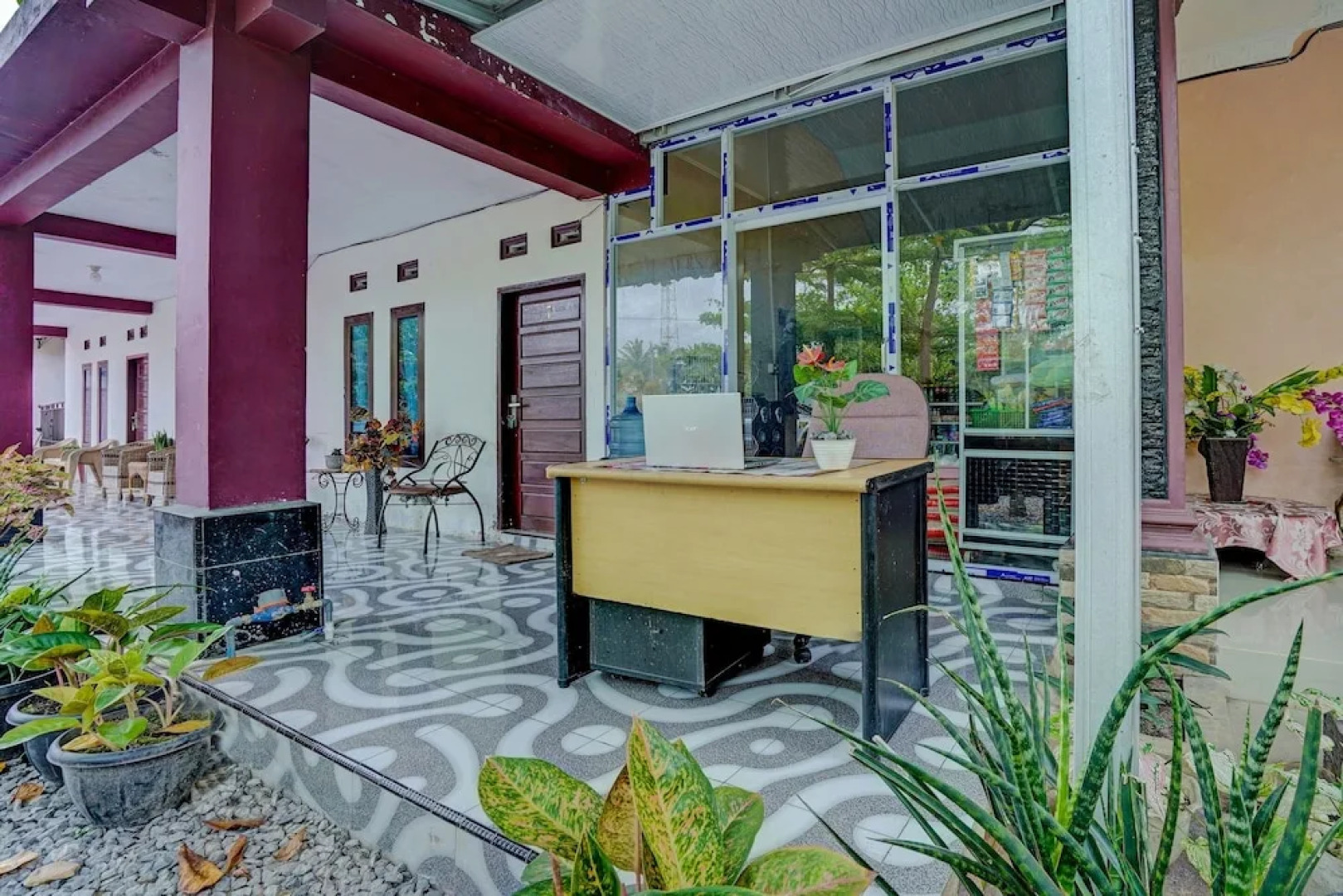 Hotel O Efniati Homestay Syariah