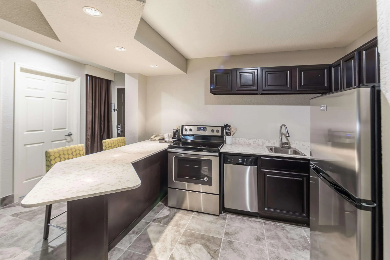 Best Western Plus Sebastian Hotel & Suites