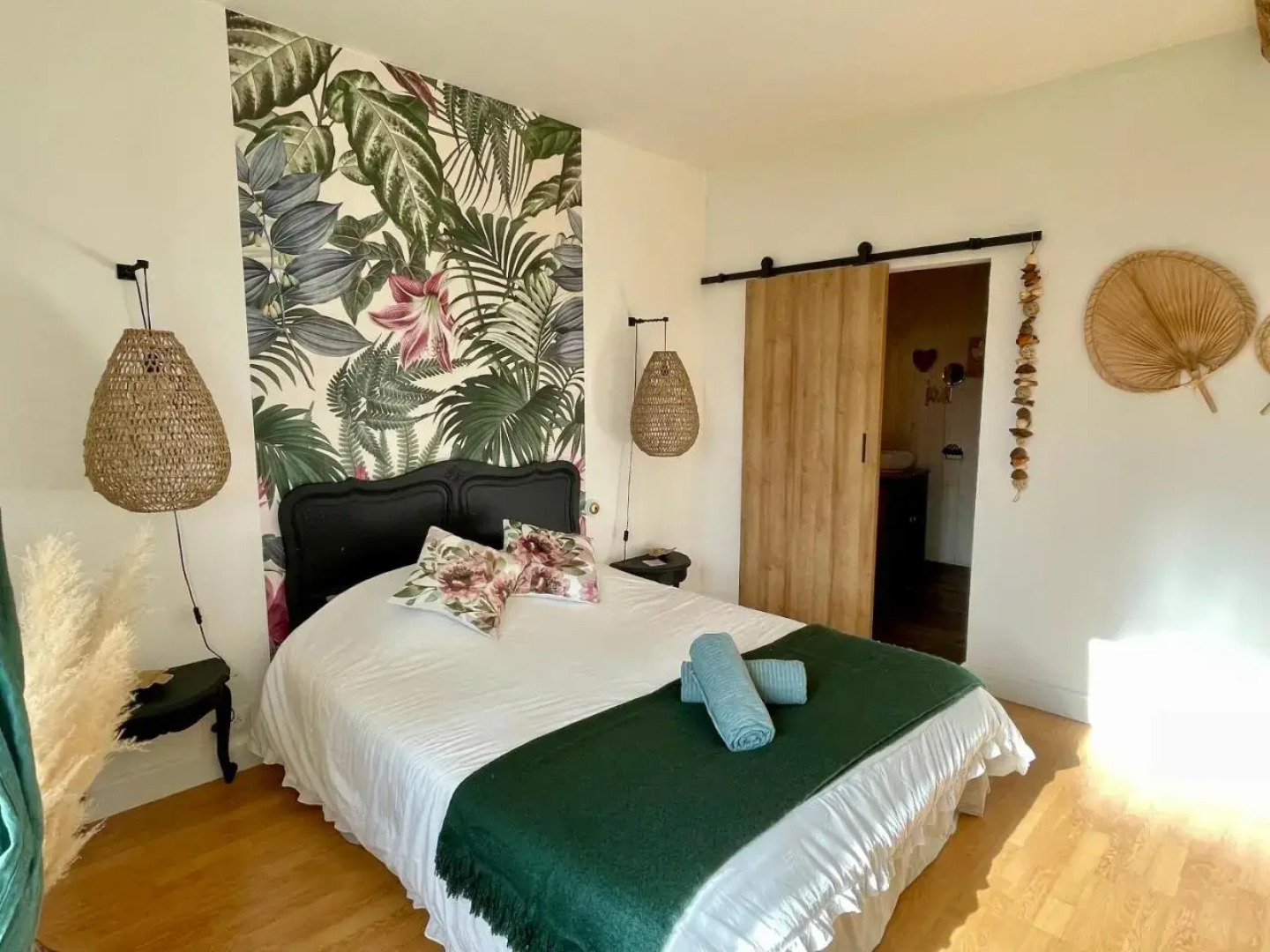 La Naomath et D-Day Kota Hébergement Insolite