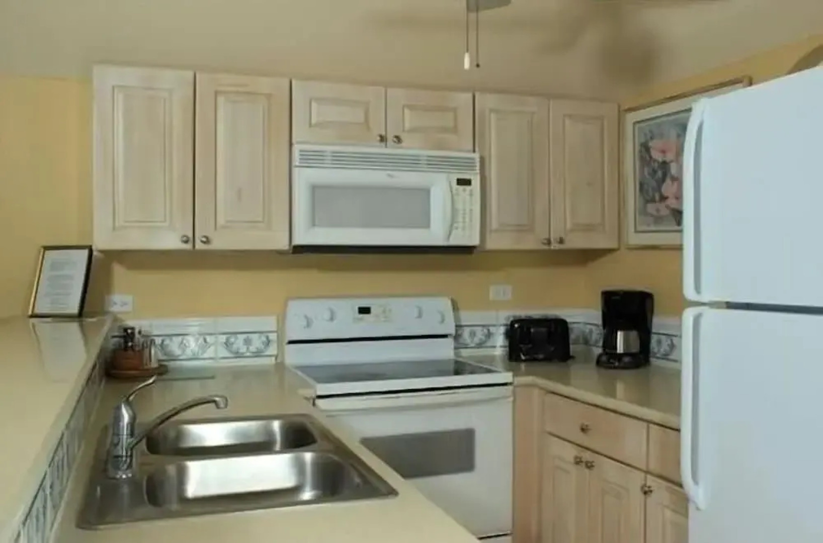 Beach Front Resort On Beautiful Beach Near Atlantis