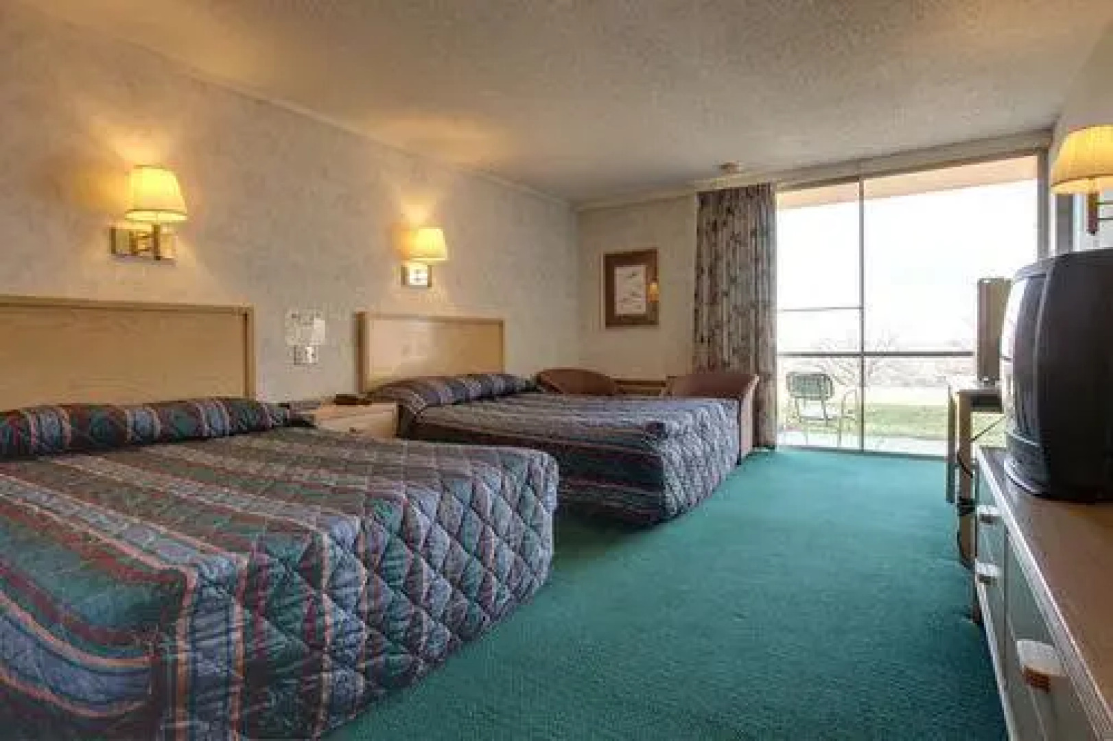 罗拉骑士酒店(Knights Inn Rolla)