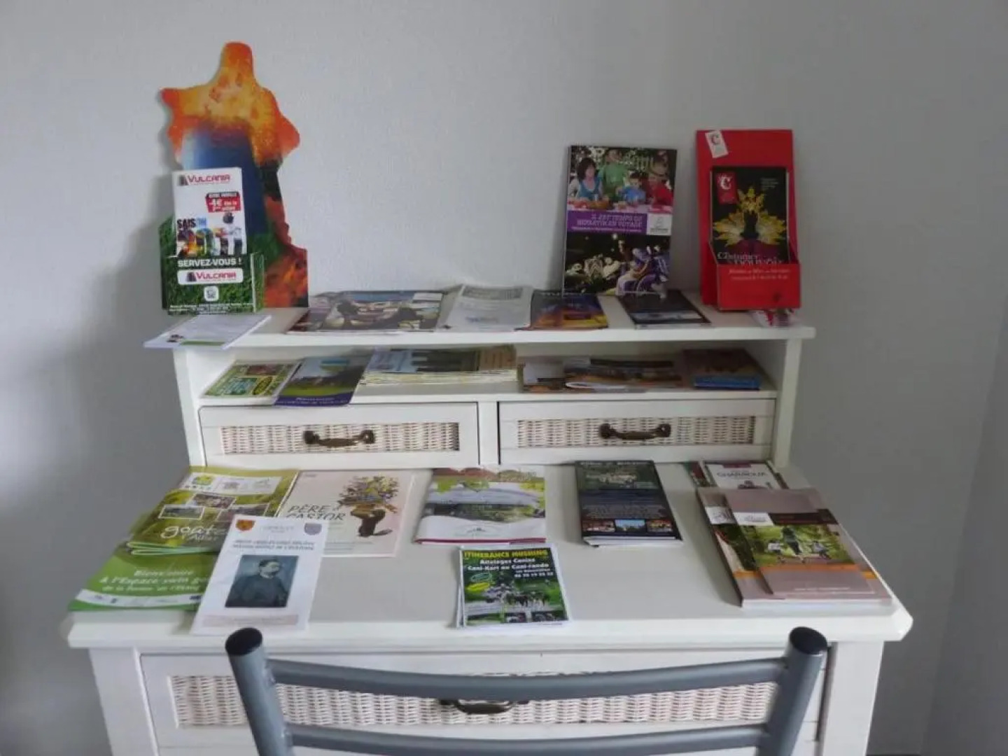 Gîte Isle-et-Bardais, 4 pièces, 6 personnes - FR-1-489-139