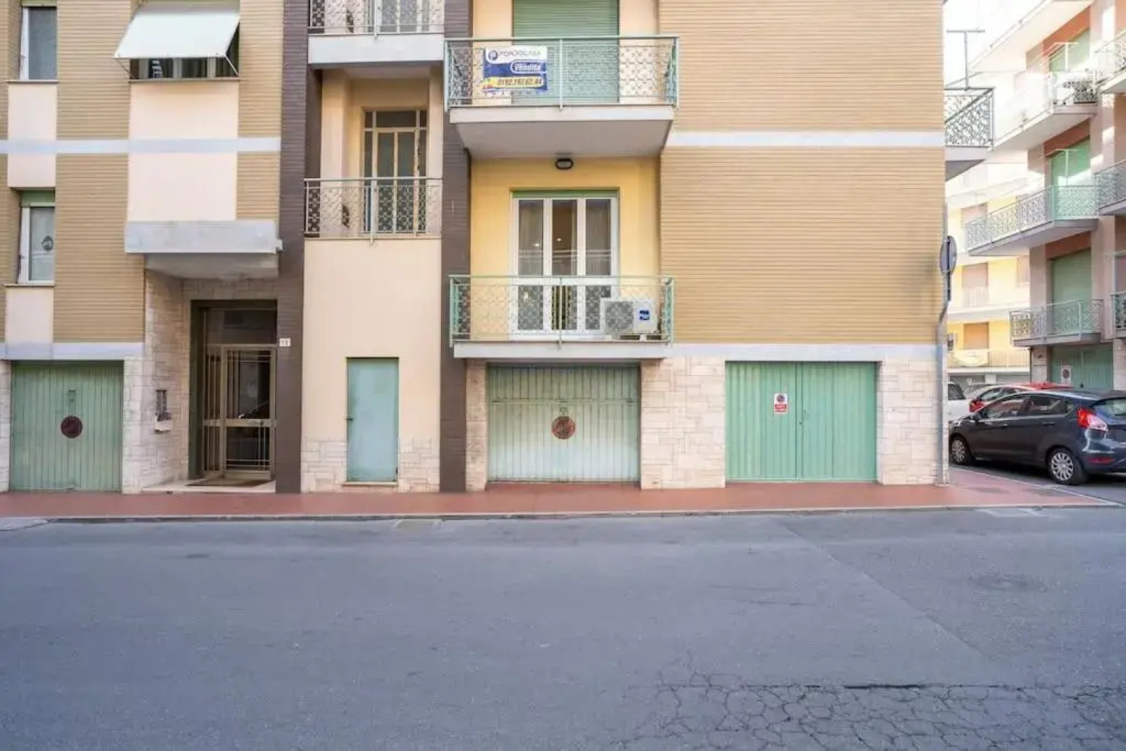 [Liguria - 5 stelle] a due passi dal mare