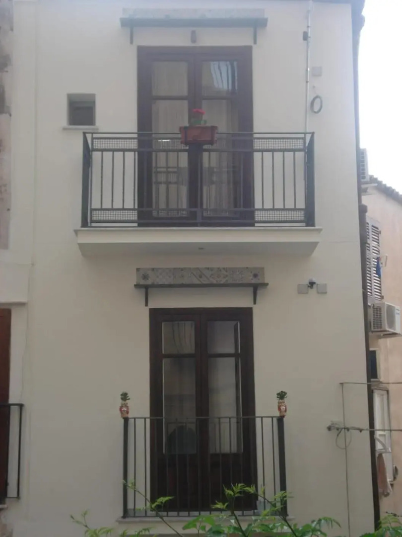 Sicilia Bedda house
