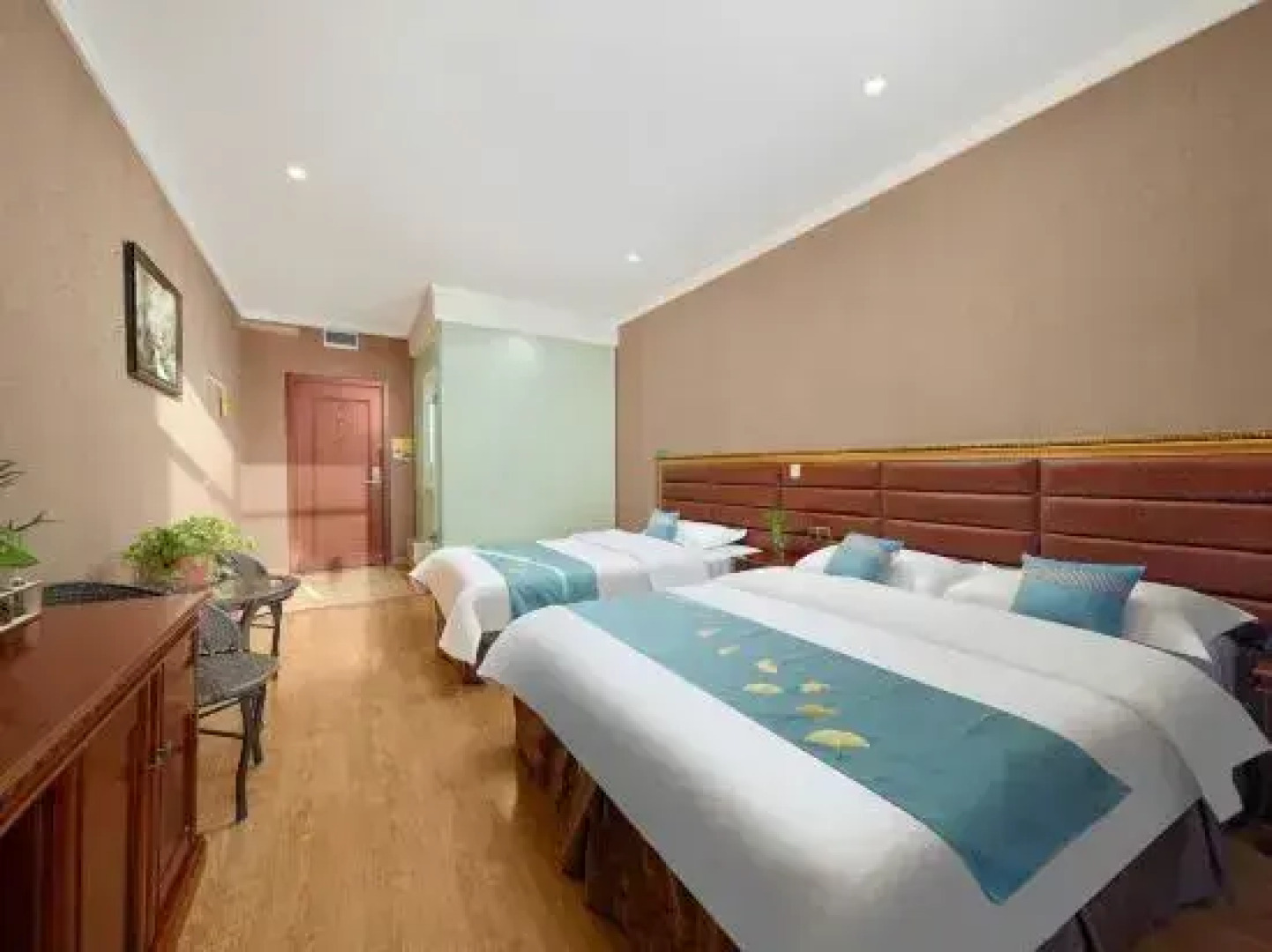 Baiyue Nianhua Hotel (Harbin Taiping International Airport)