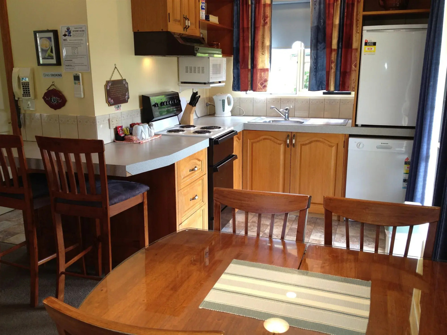 Swansea Cottages & Lodge Suites