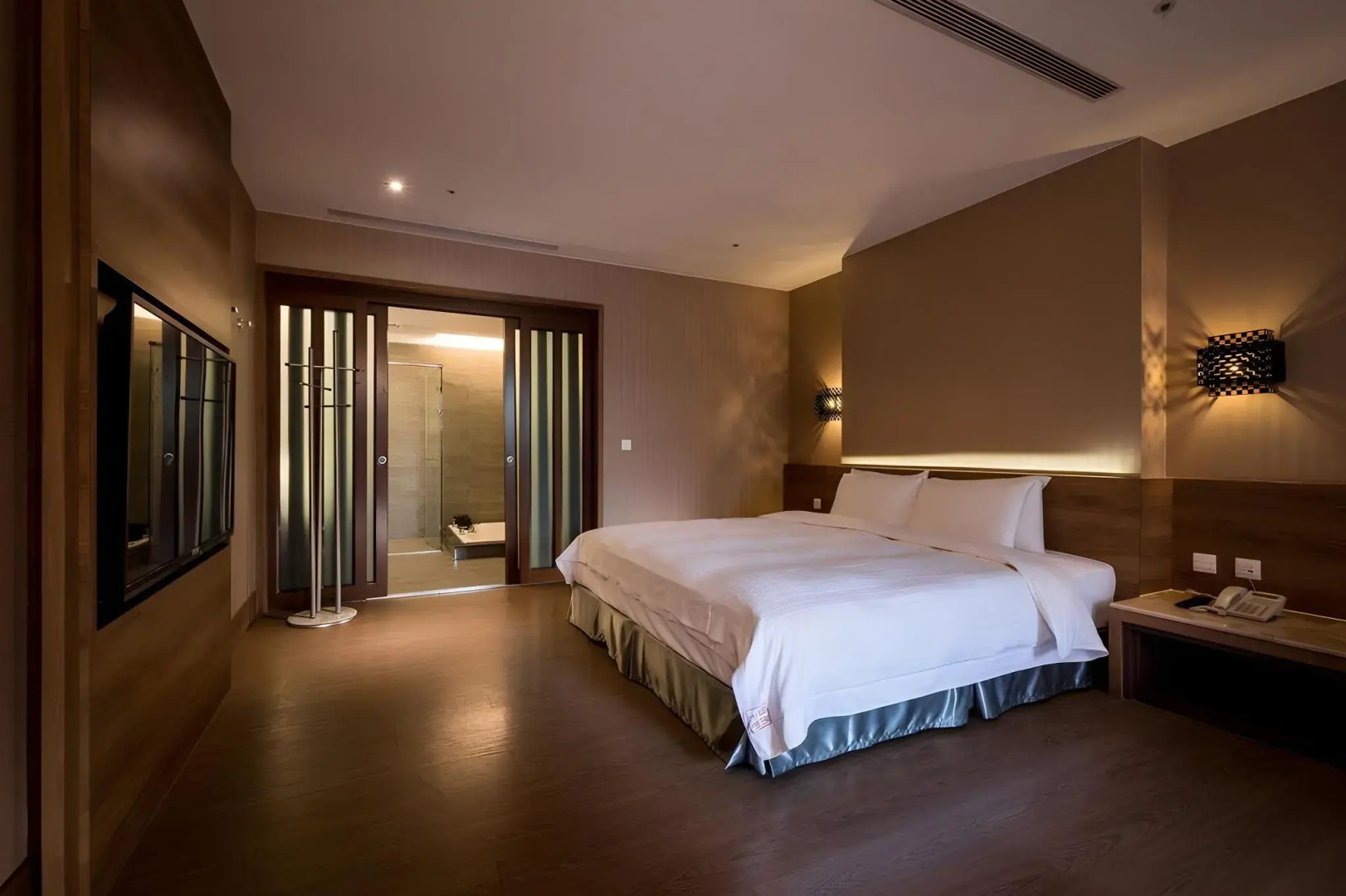 Imperial Dynasty Boutique Hotel