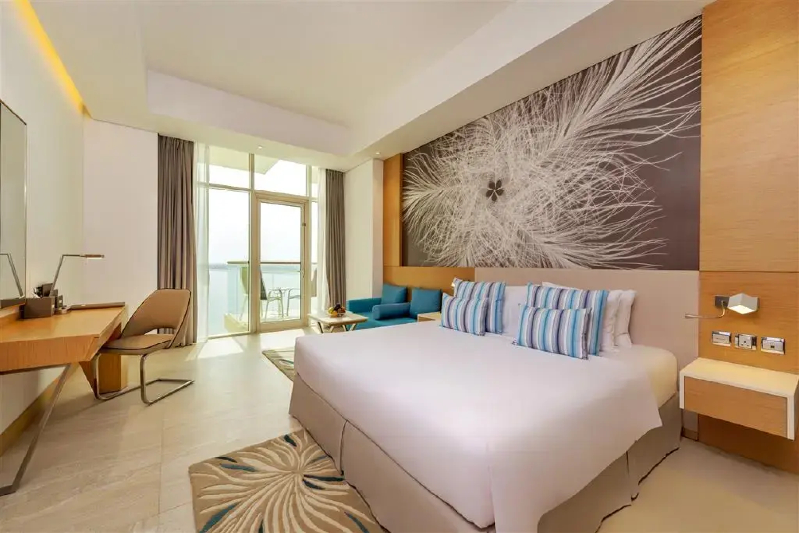 Royal Central Hotel & Resort — the Palm