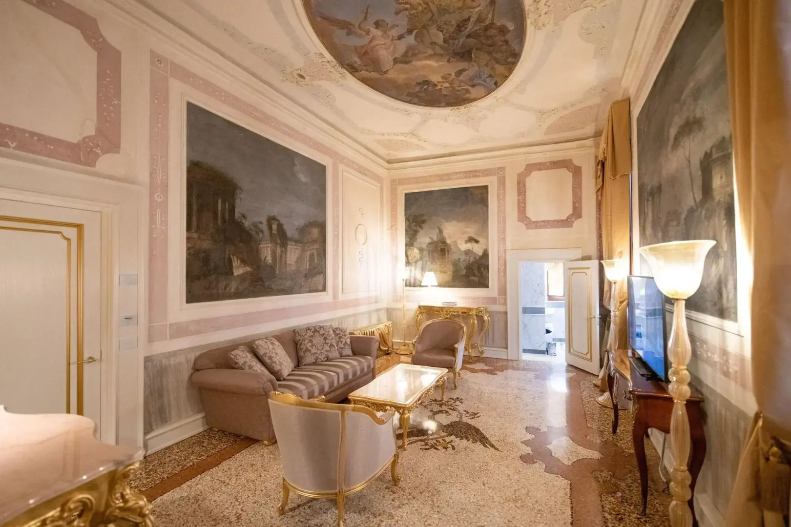 Cà Bonfadini Historic Experience Hotel Venice