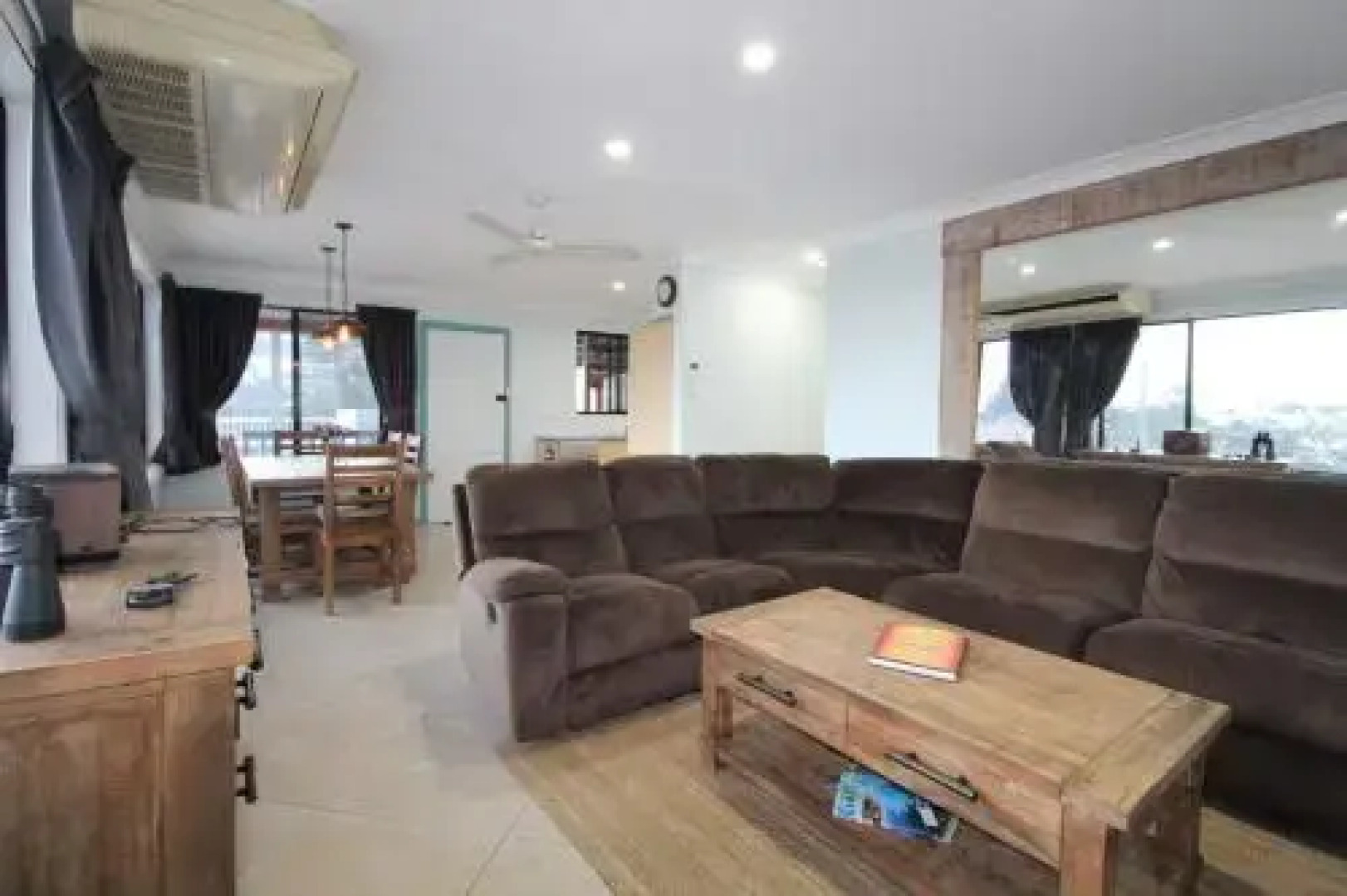 Bombora, 3/4 East Street