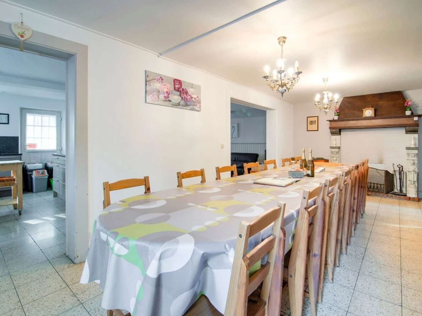 A Charming And Comfortable Renovated House with Garden And a Large Terrace