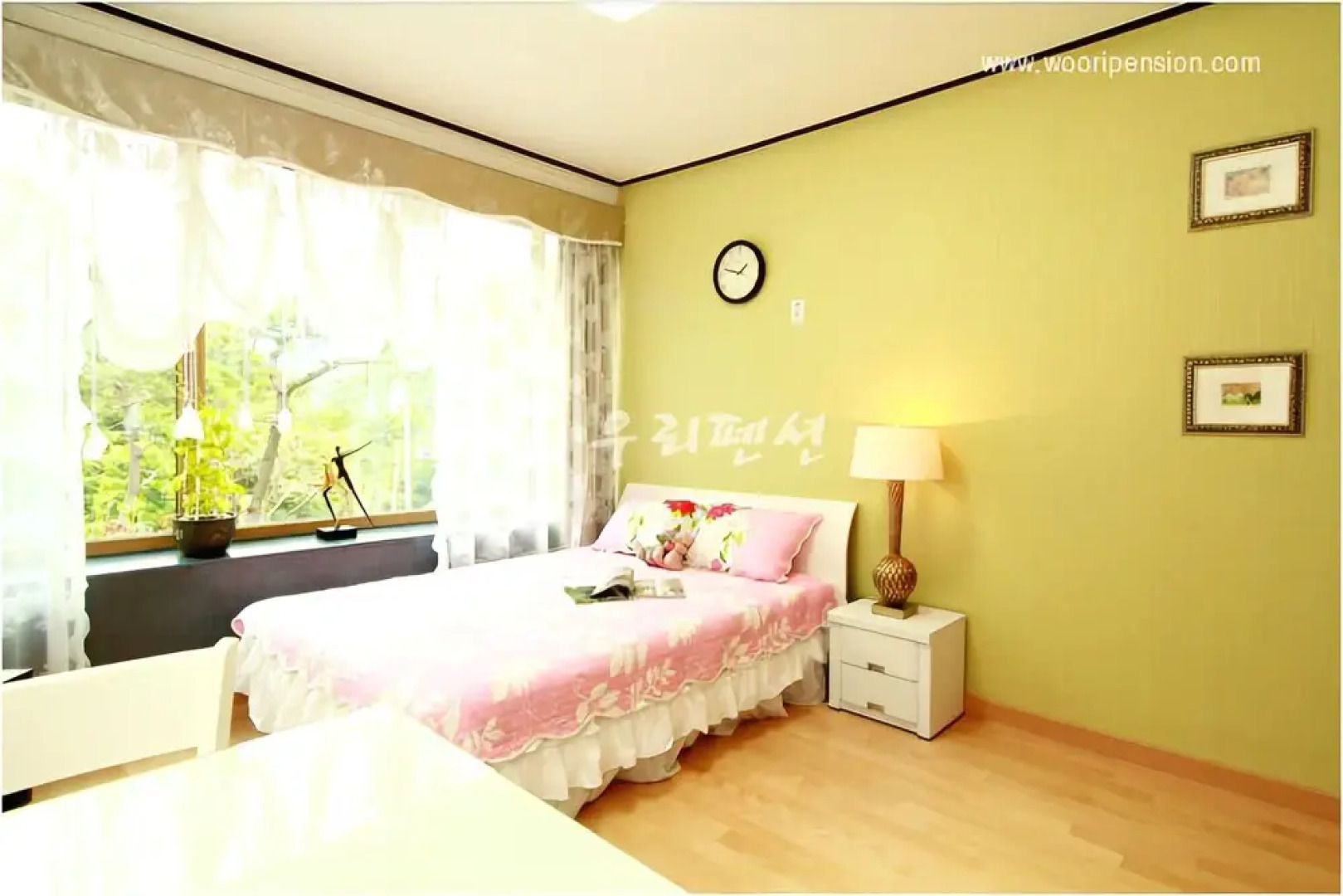 Yangpyeong Over the Mountain Pension