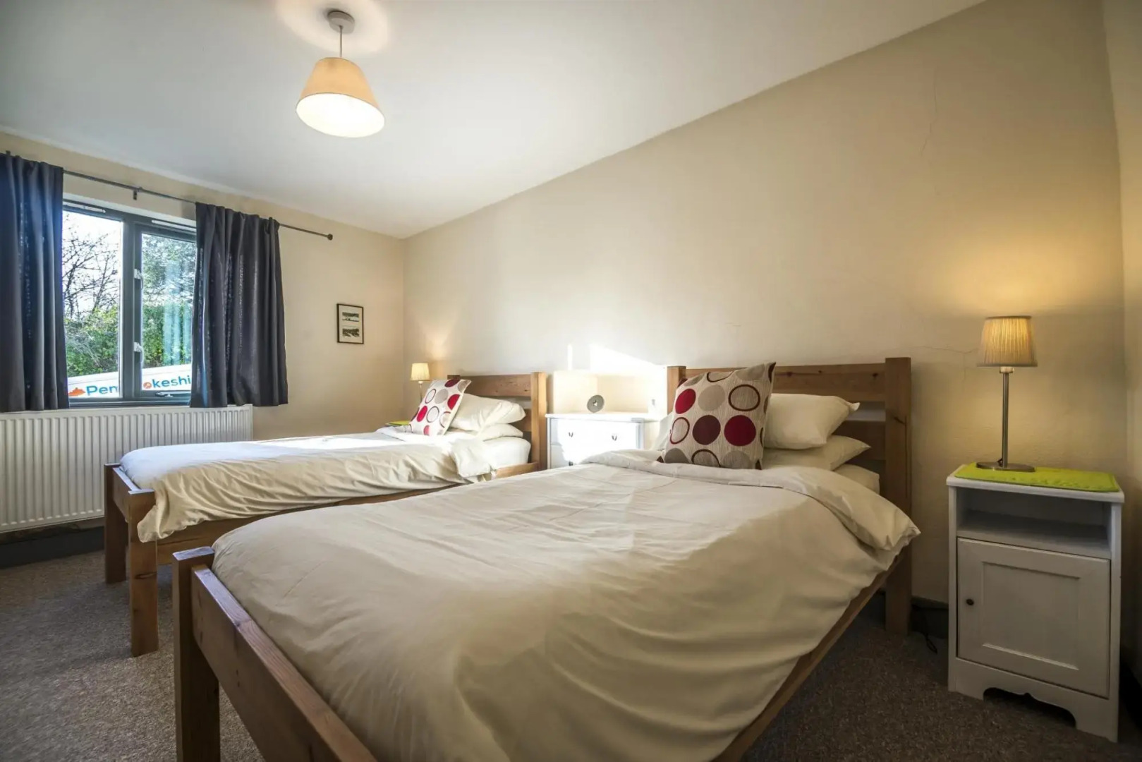 Rock Cottage - 3 Bedroom Holiday Home