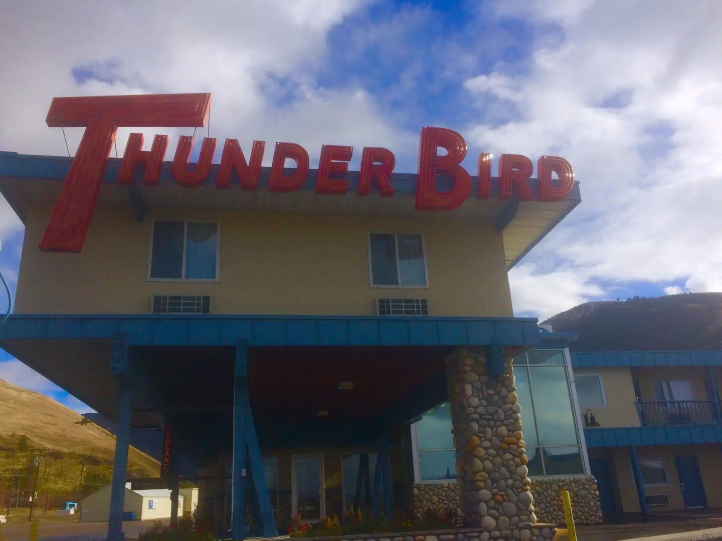 Thunderbird Motel