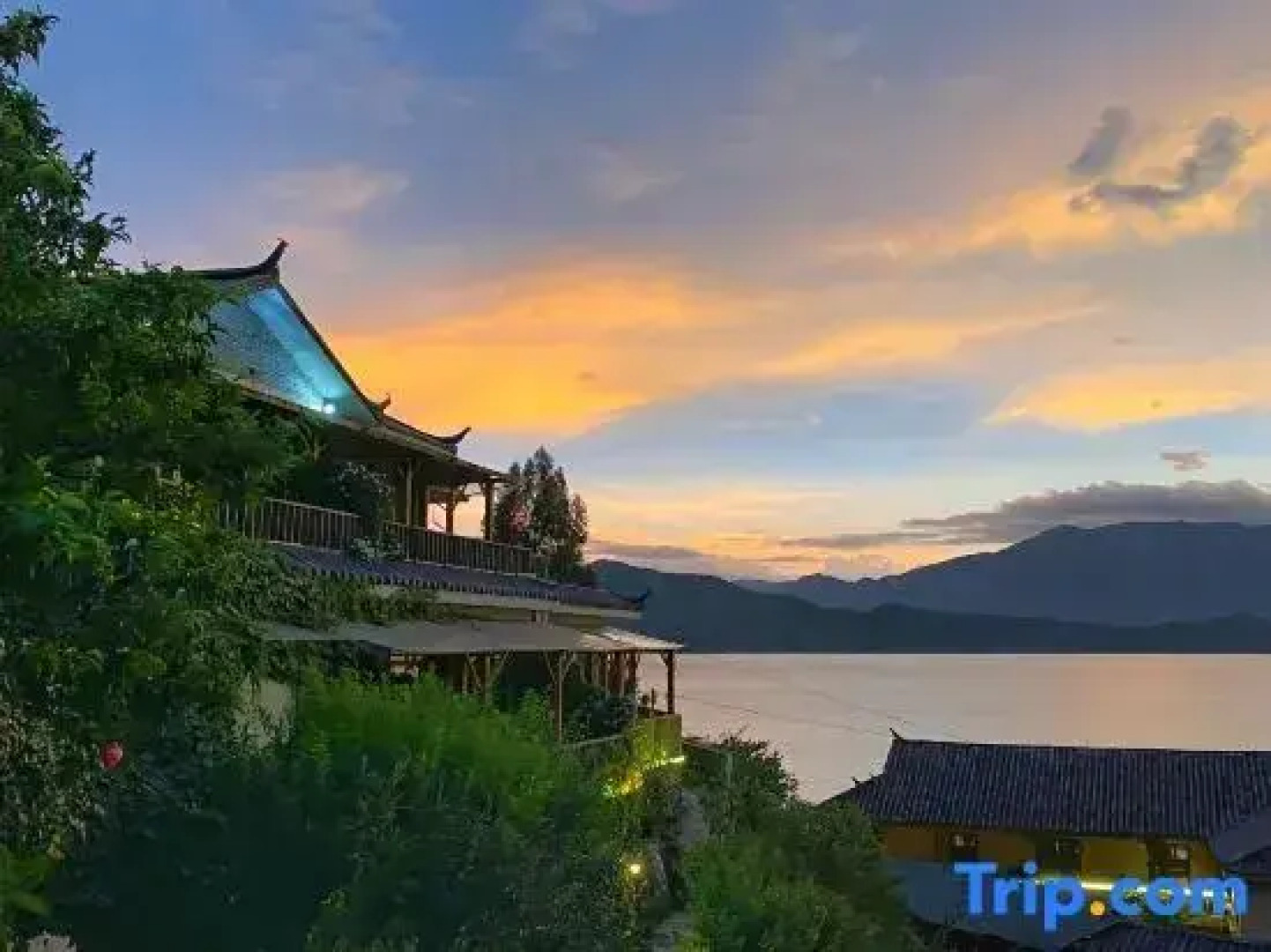 Tinghuatang Seaview Garden Inn