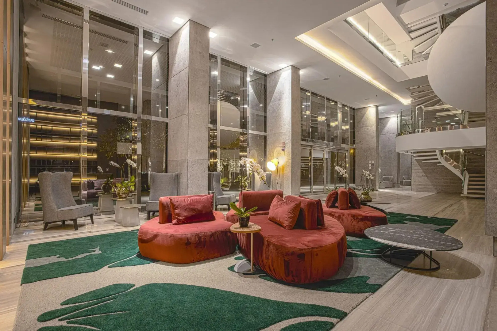 Suryaa Hotel Pinhais, Curio Collection by Hilton