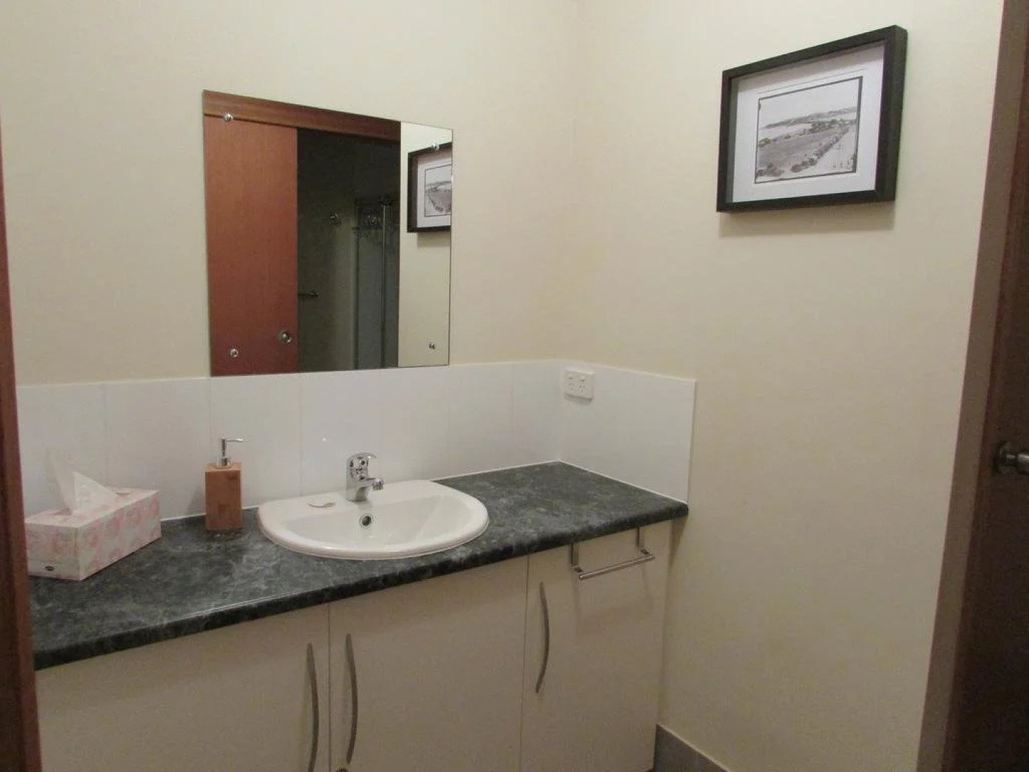 Lazy Days Bed and Breakfast Cottage