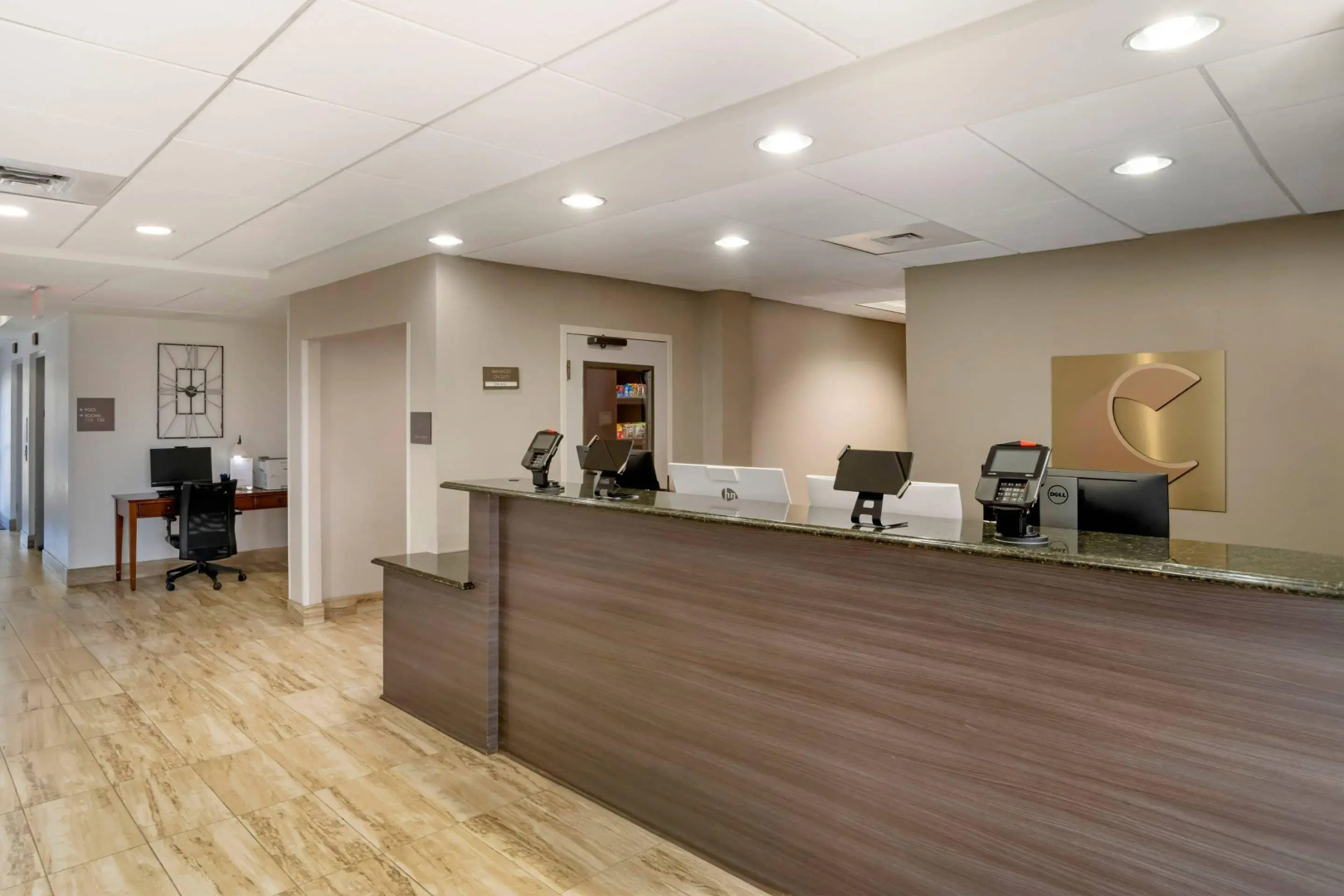 Comfort Suites near Birkdale Village- Huntersville