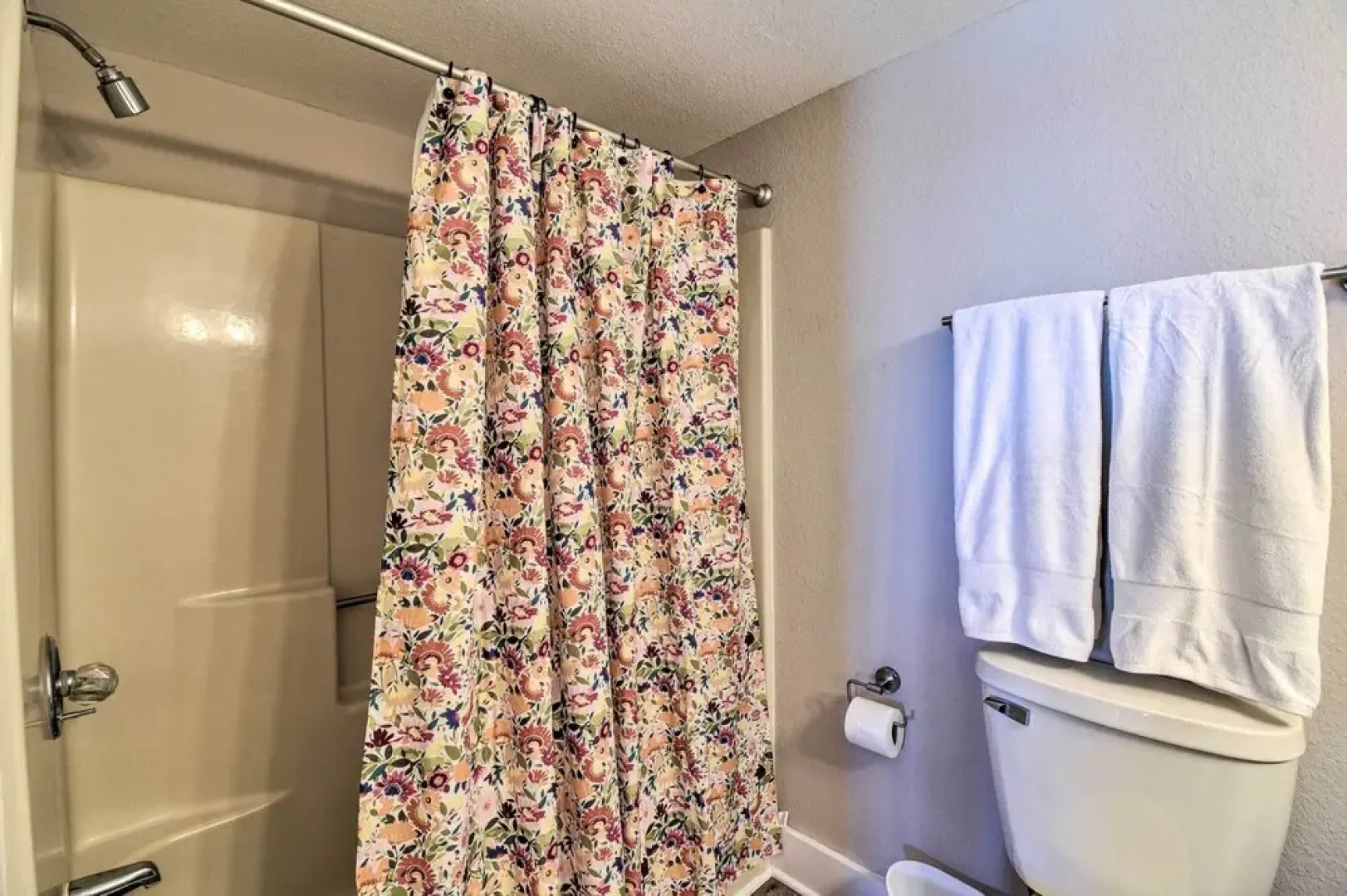 Beachfront Nags Head Condo w/ Private Balcony!