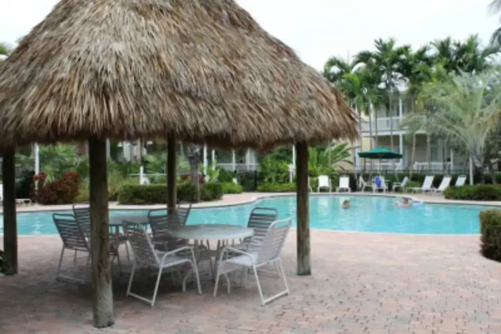 Coral Garden by Avantstay Great Location w/ Balcony & Shared Pool