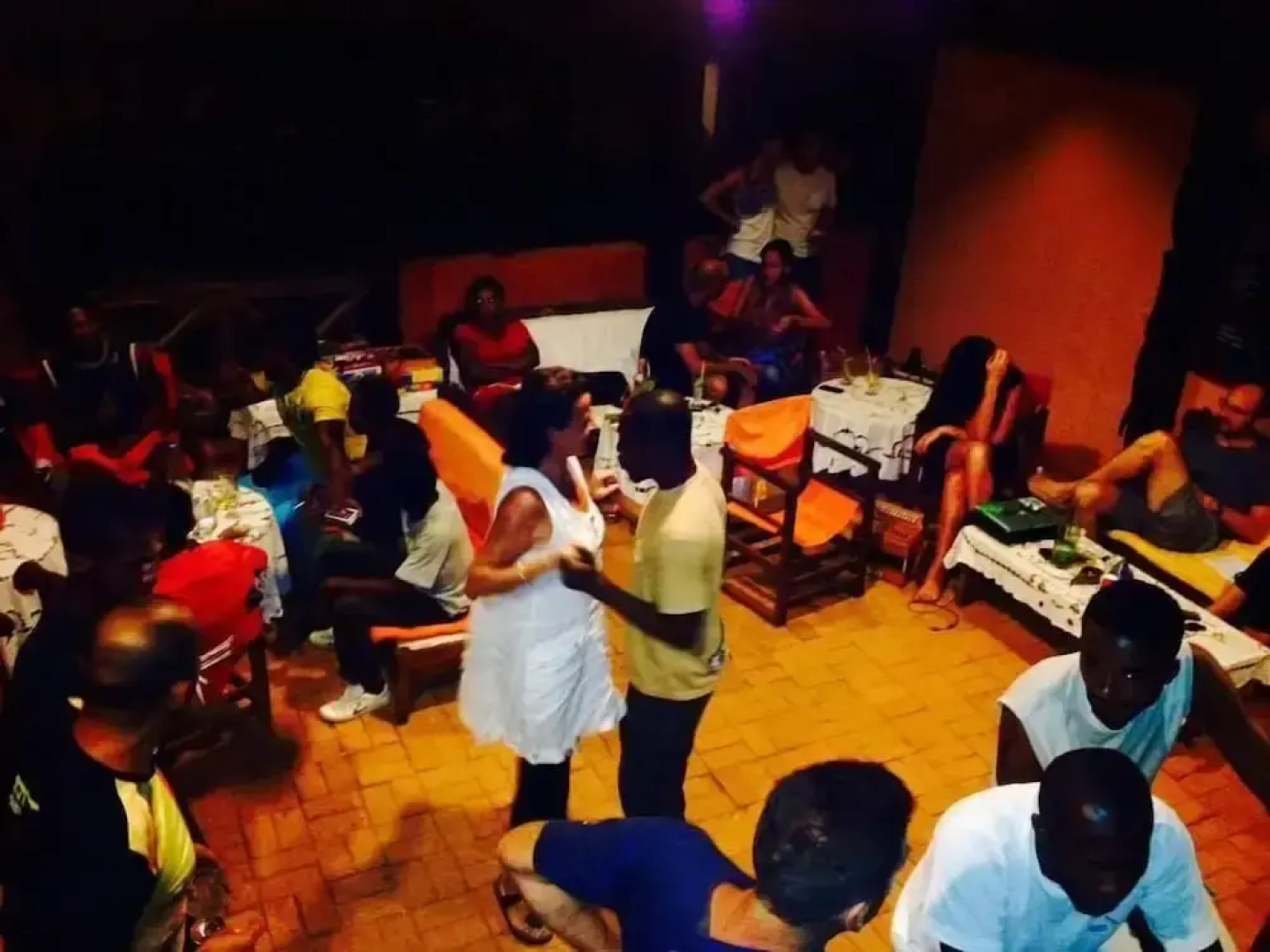 Floraly Komba Hôtel