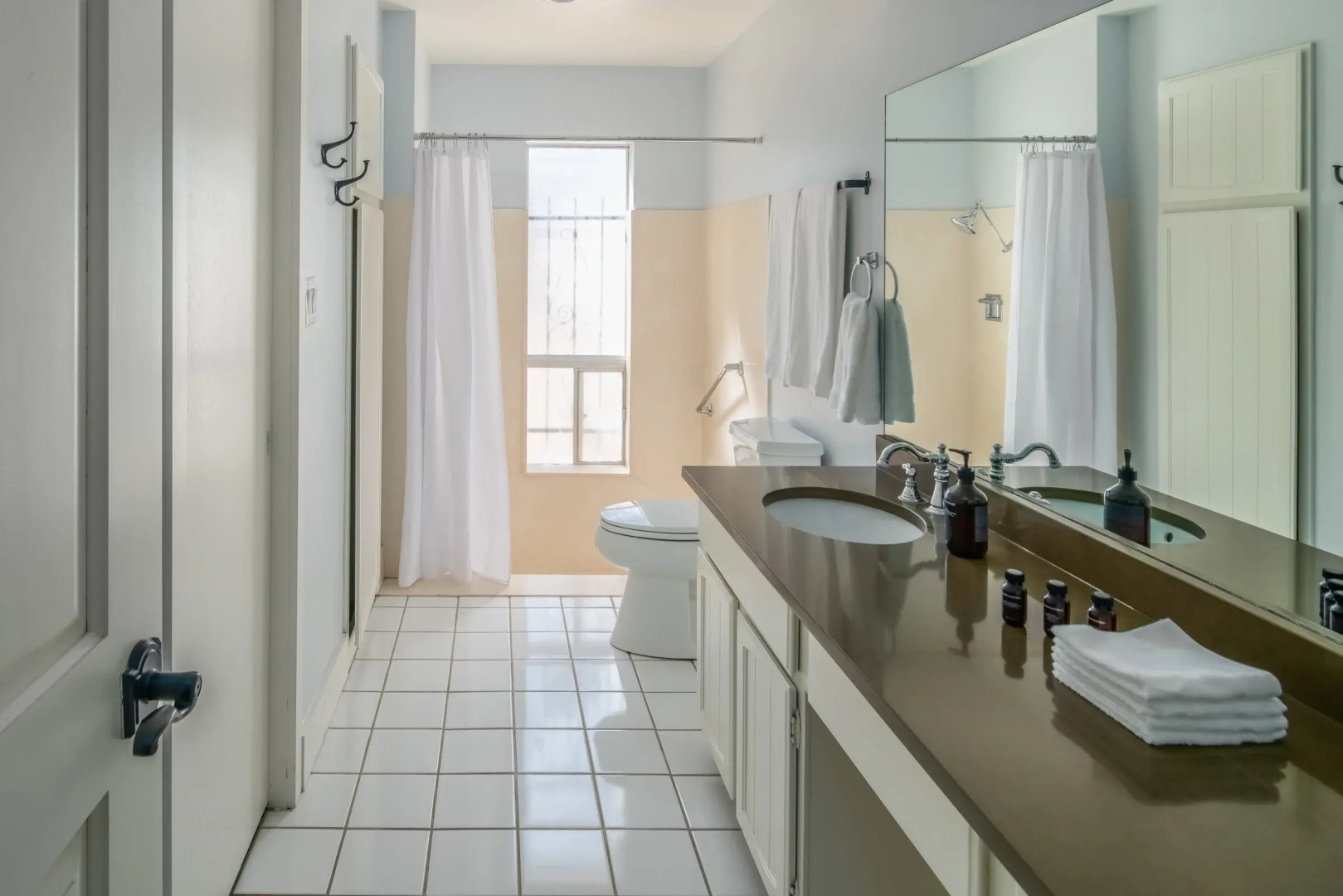 Lincoln by AvantStay