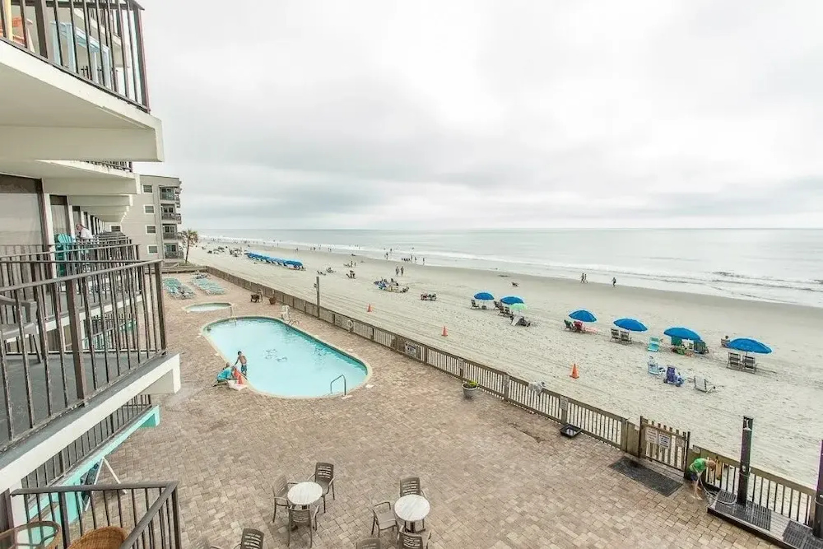 Royal Garden Resort 212 1 Bedroom Condo by Redawning